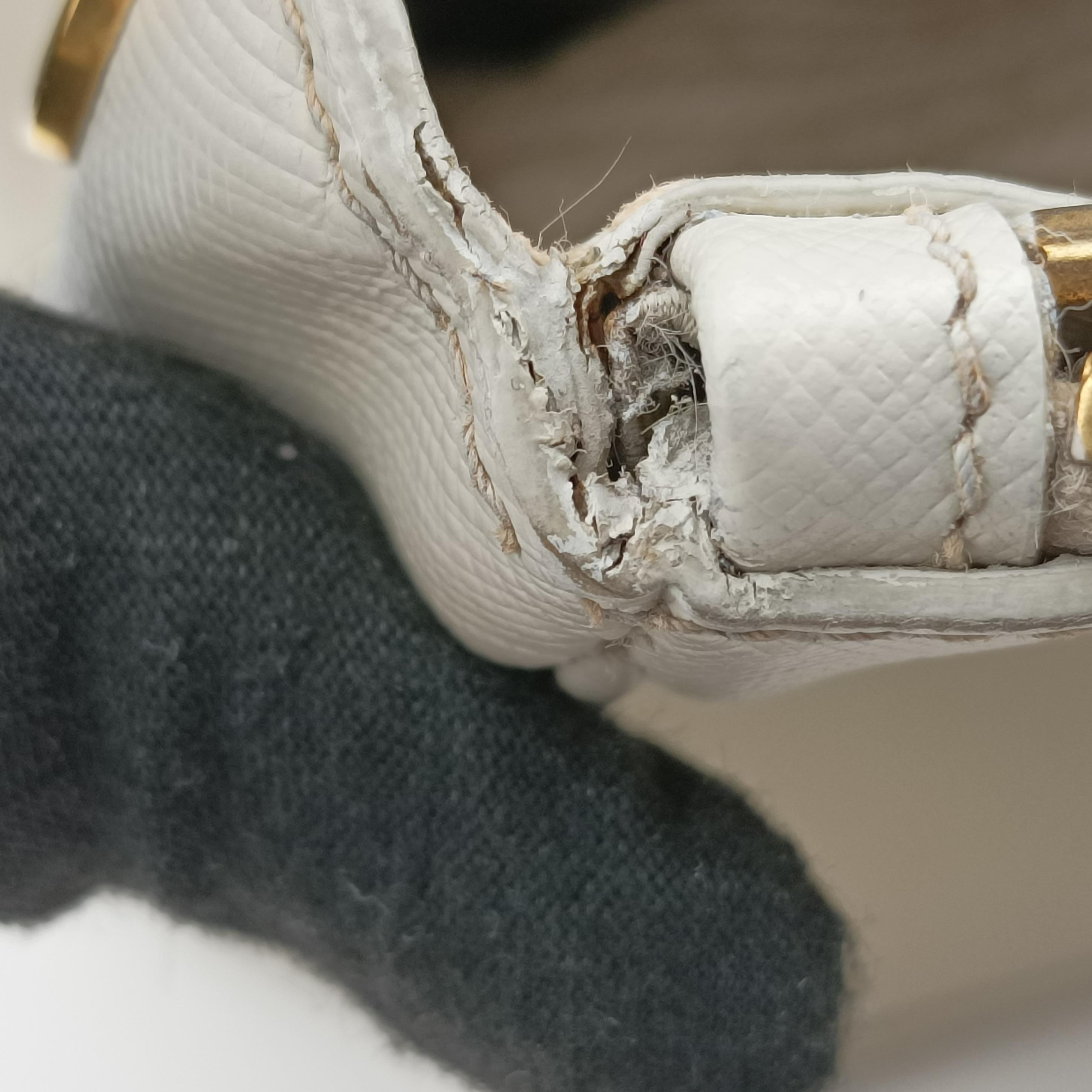 Galleria White SAFFIANO Leather BN1844 25ガレリア ホワイト サフィアーノレザー BN1844 25