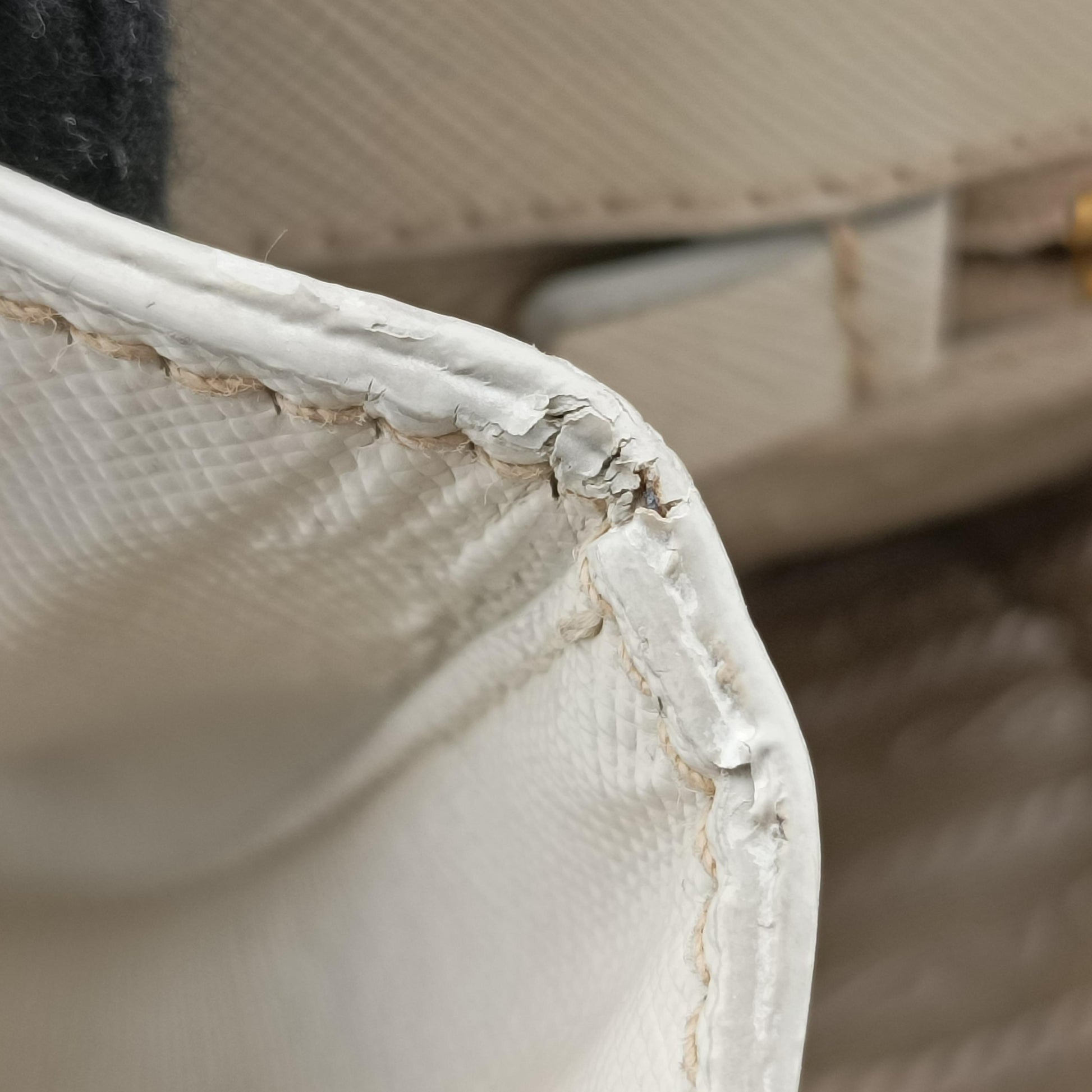 Galleria White SAFFIANO Leather BN1844 25ガレリア ホワイト サフィアーノレザー BN1844 25