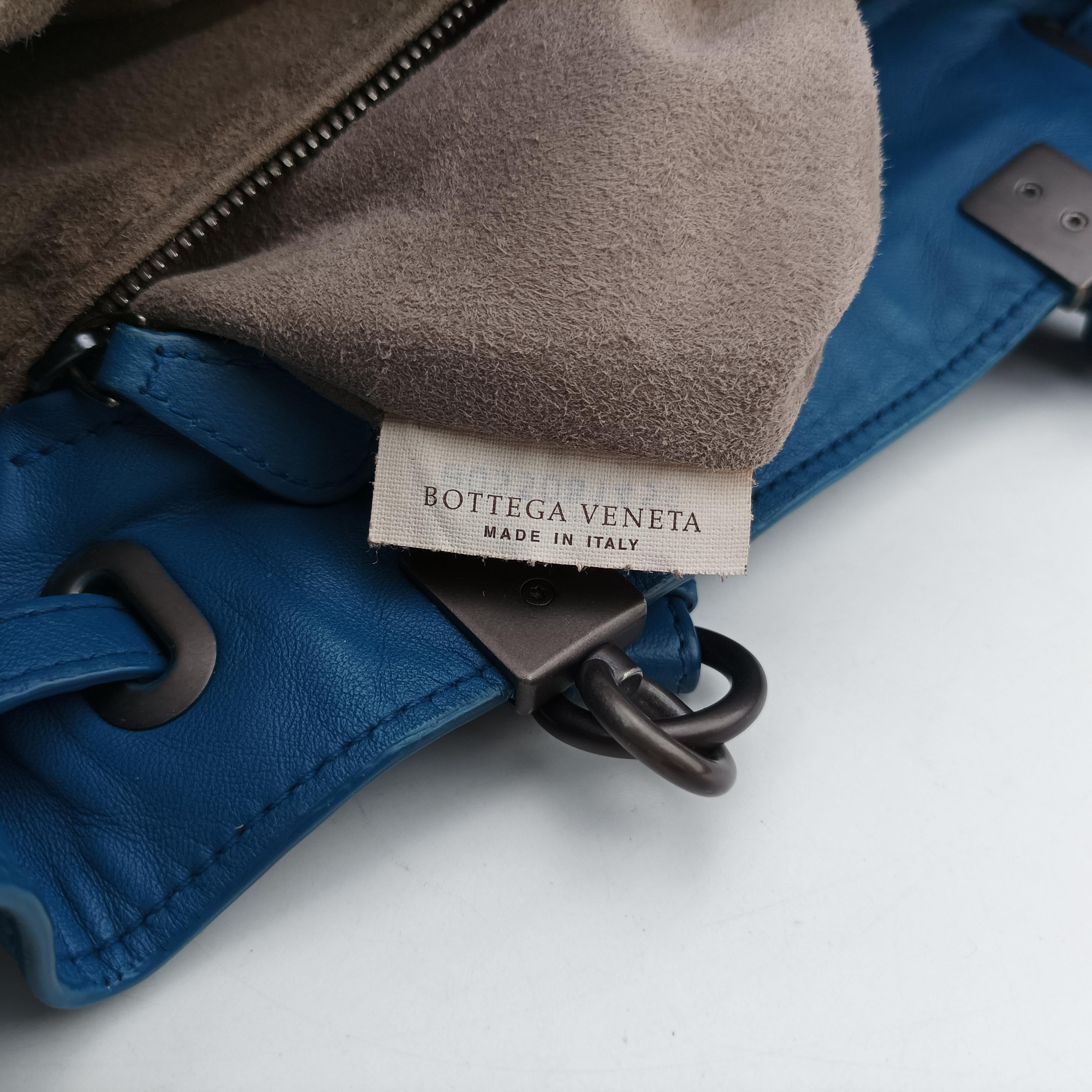 Intrecciato Blue lambskin B05508145Sイントレチャート ブルー ラムスキン B05508145S