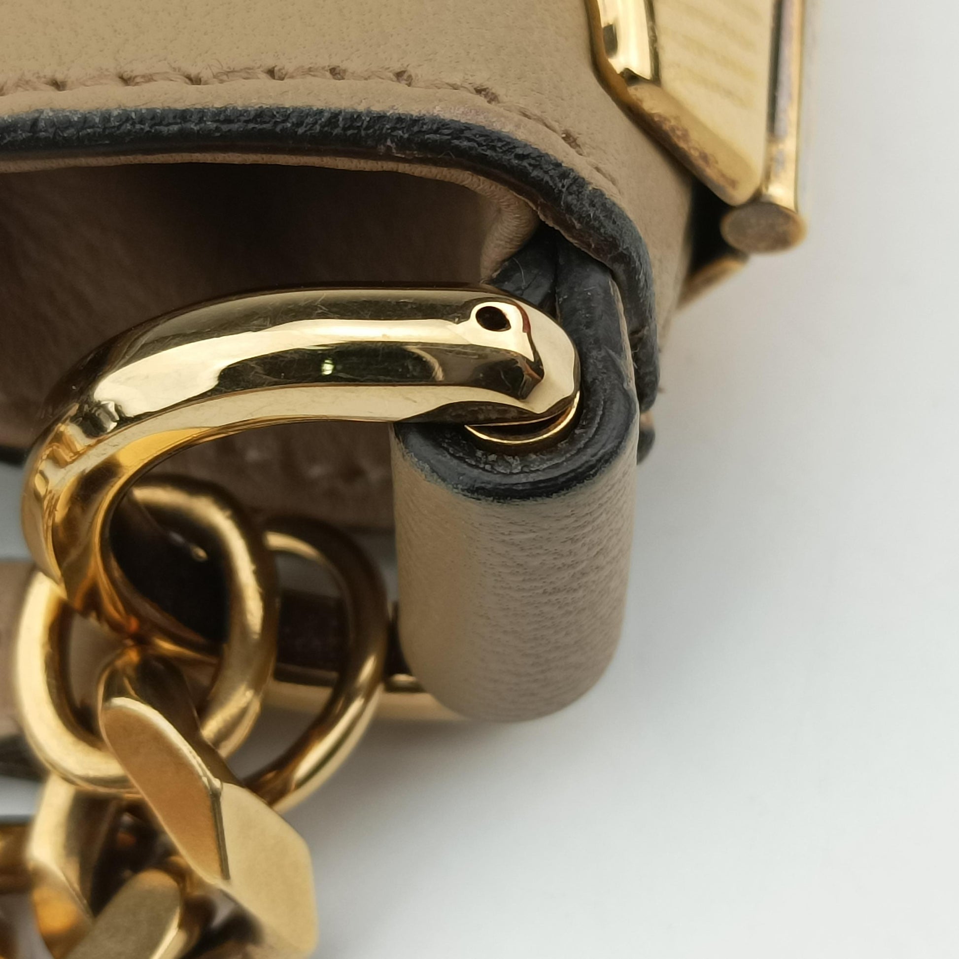 Large 1970 beige Leather 290681 C0002420ラージ 1970 ベージュ レザー 290681 C0002420