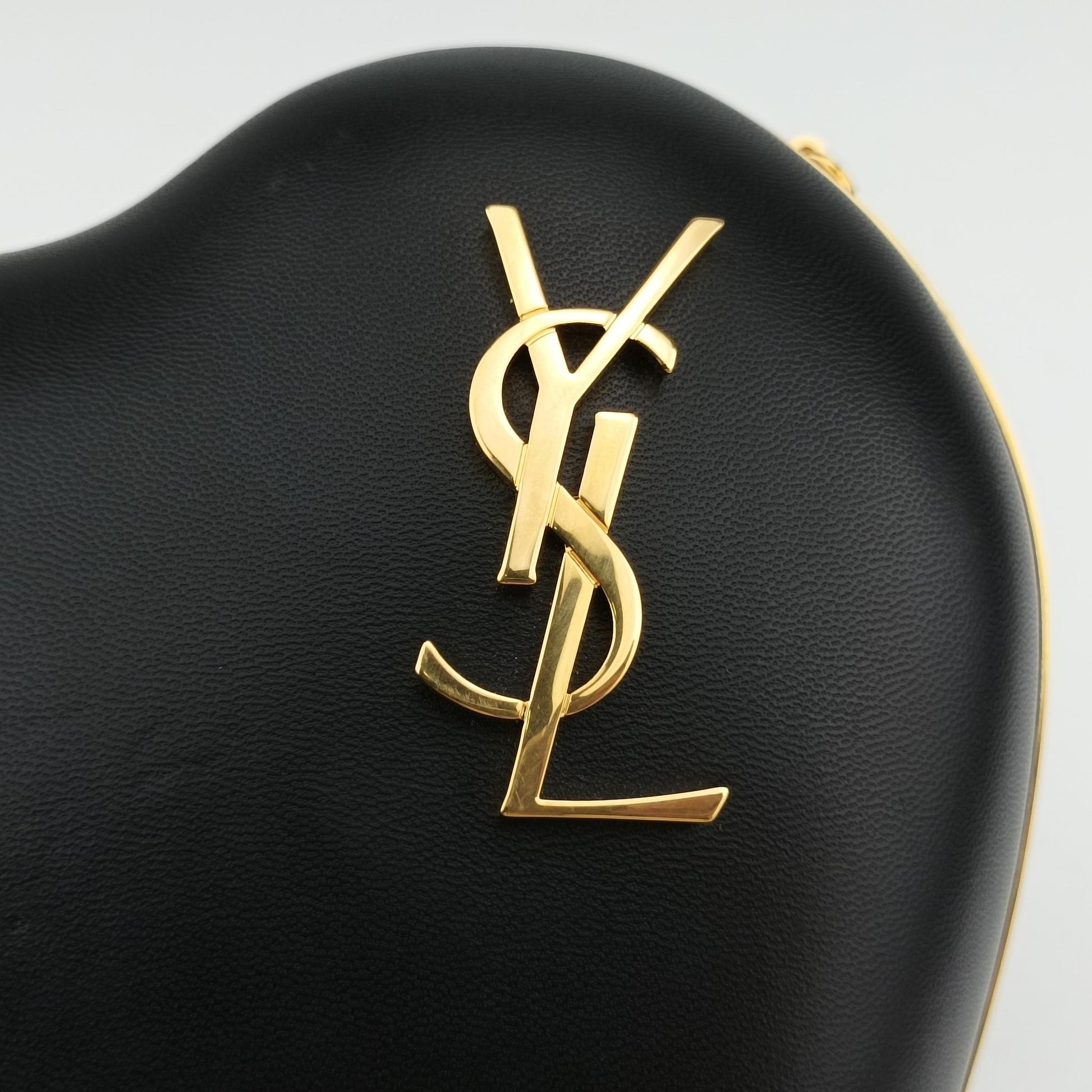 Love box heart Black Leather 466212 BCI466212.0918ラブボックス ハート型 ブラック レザー 466212 BCI466212.0918