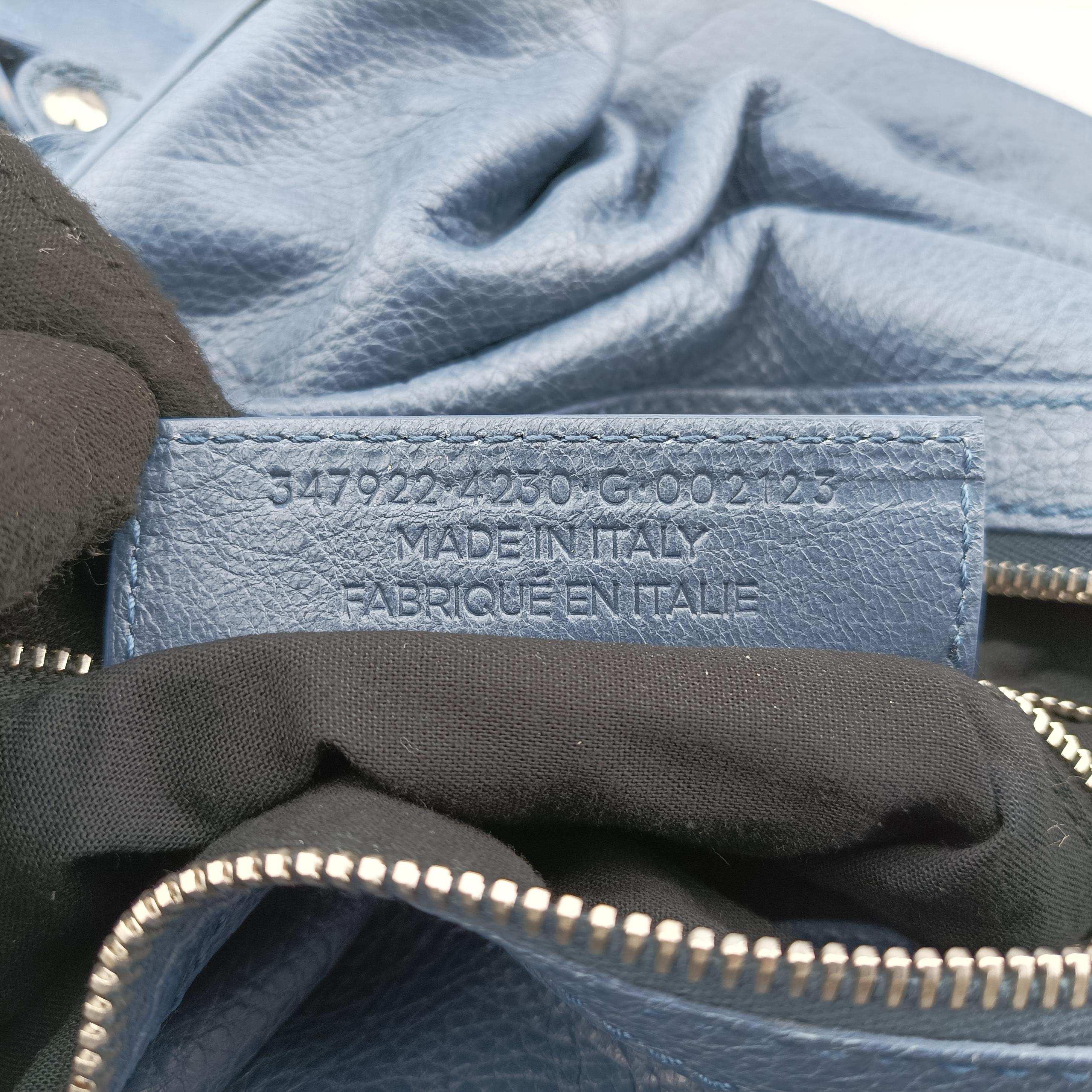 Classic Zip Traveller Blue lambskin 347922.4230.G.002123クラシック　ジップ　トラベラー ブルー ラムスキン 347922.4230.G.002123