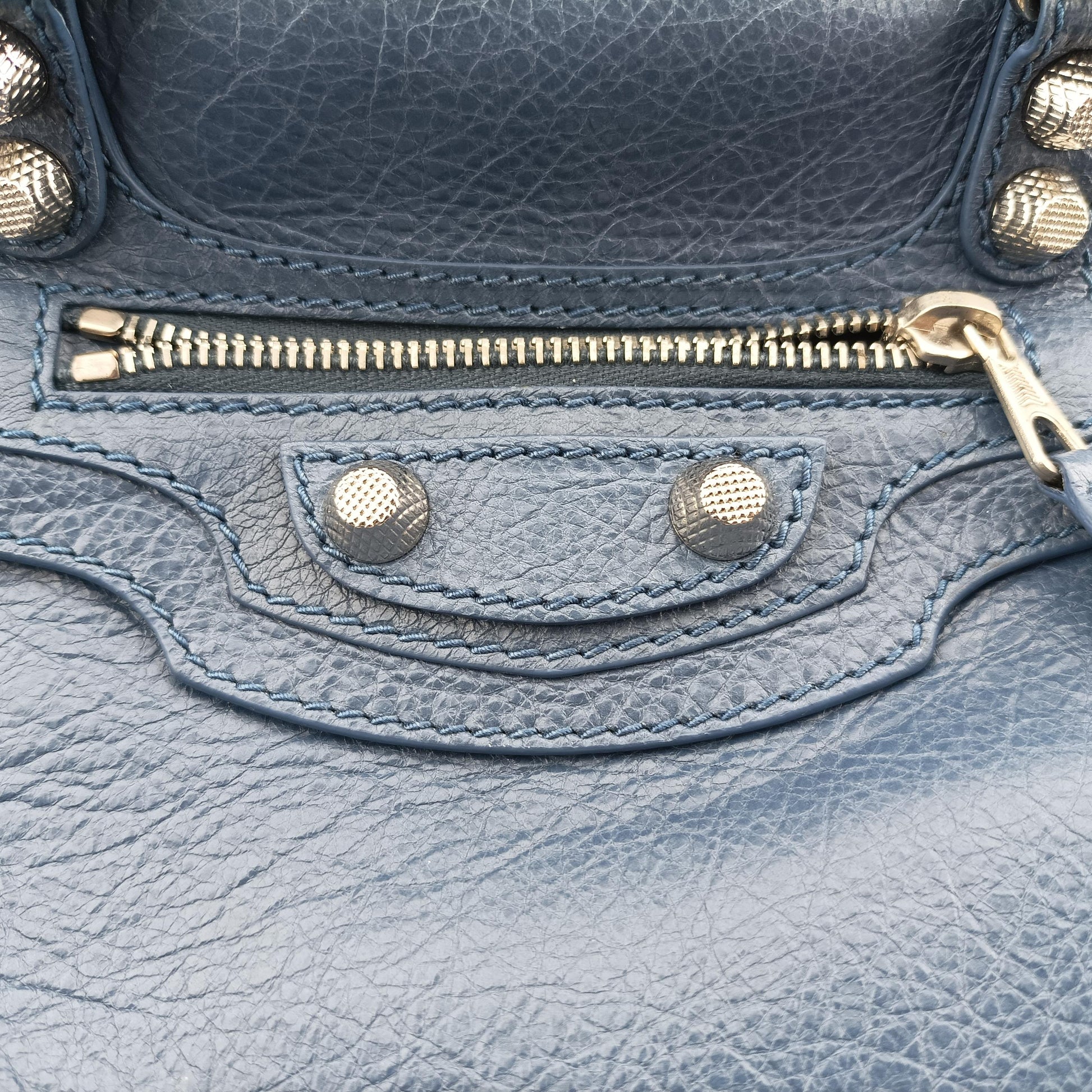 Classic Zip Traveller Blue lambskin 347922.4230.G.002123クラシック　ジップ　トラベラー ブルー ラムスキン 347922.4230.G.002123