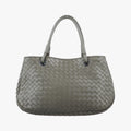 Intrecciato Grey lambskin B02440798Lイントレチャート グレー ラムスキン B02440798L
