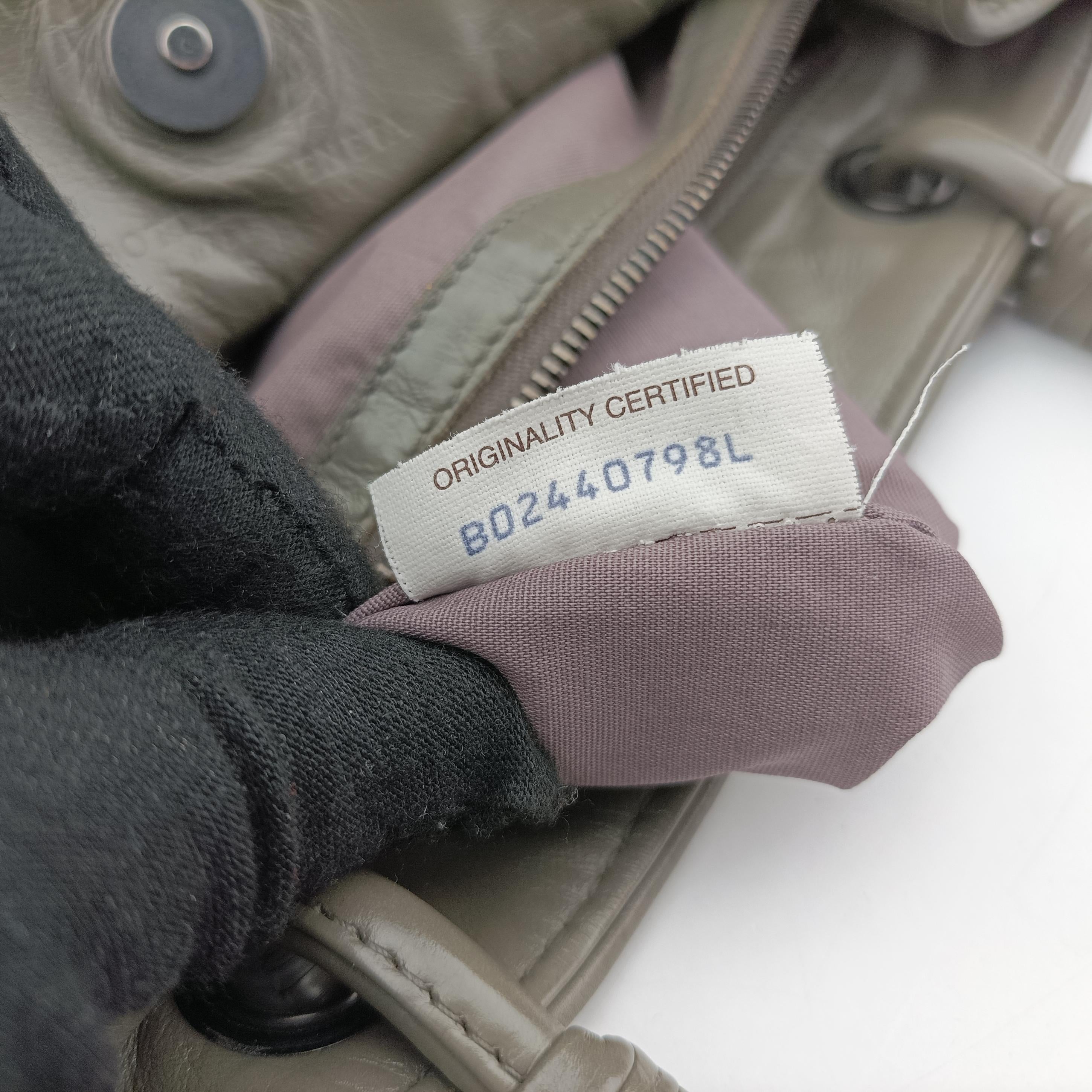 Intrecciato Grey lambskin B02440798Lイントレチャート グレー ラムスキン B02440798L