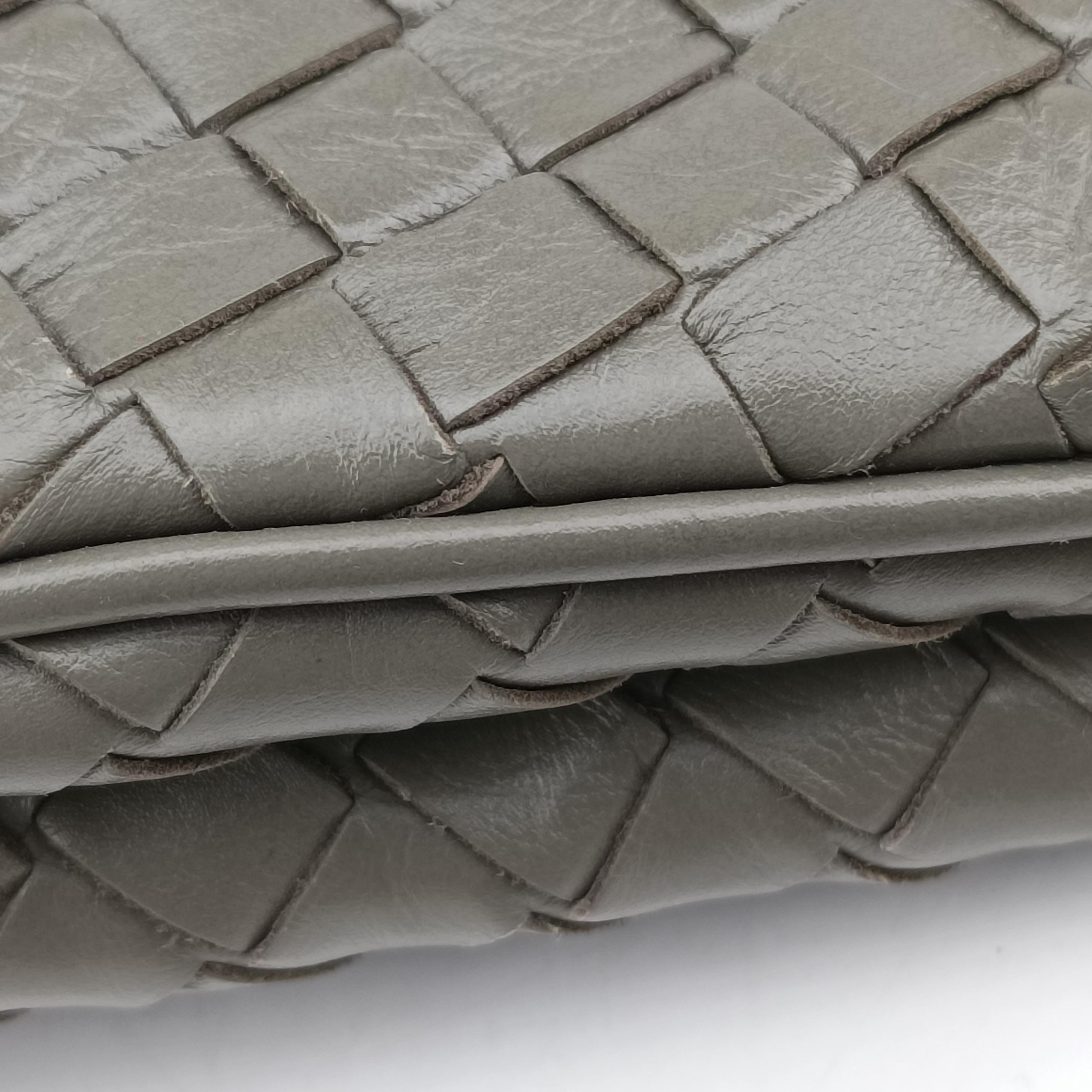 Intrecciato Grey lambskin B02440798Lイントレチャート グレー ラムスキン B02440798L