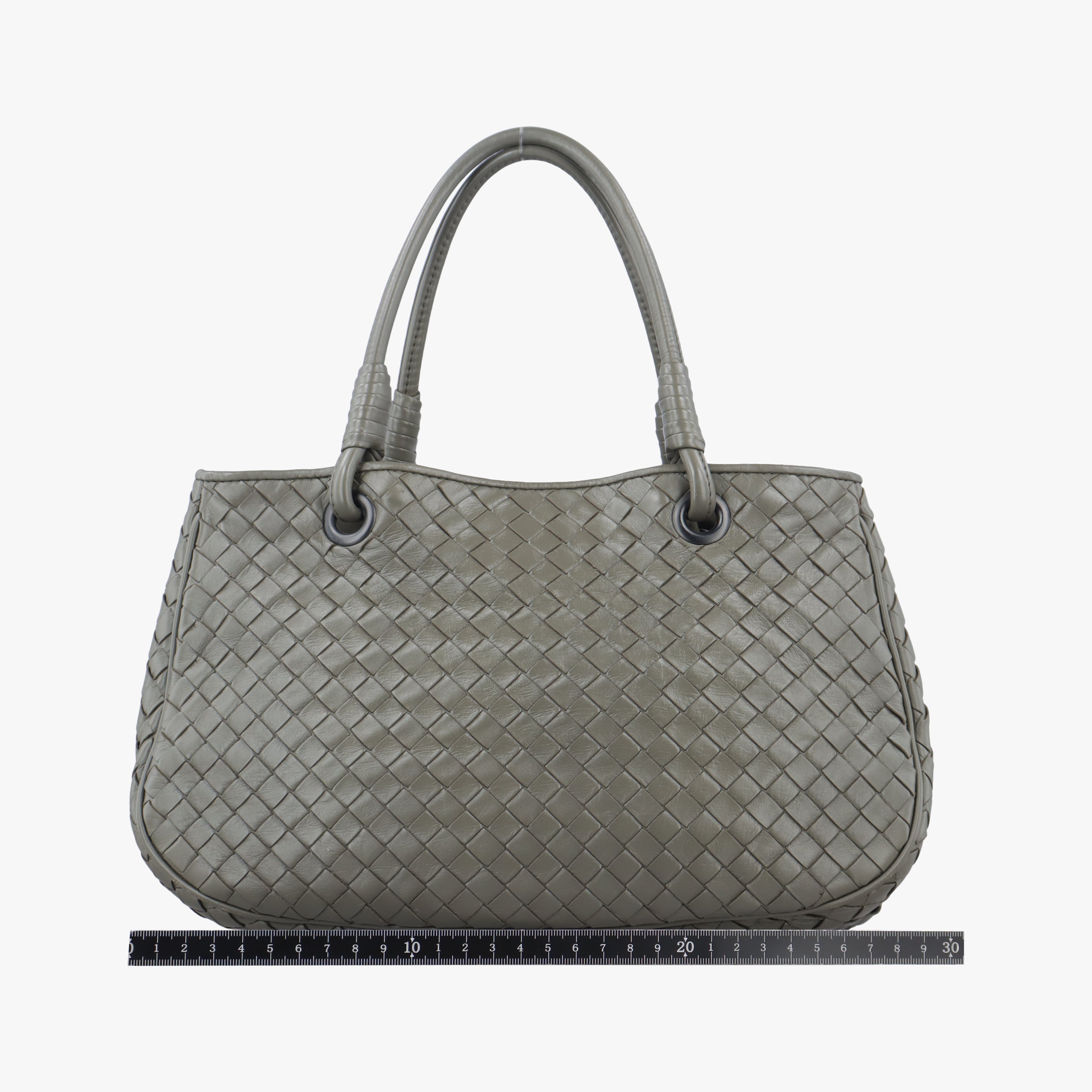 Intrecciato Grey lambskin B02440798Lイントレチャート グレー ラムスキン B02440798L