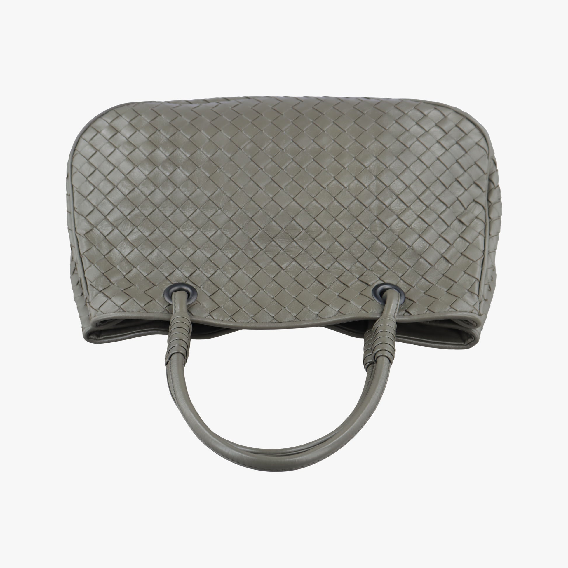 Intrecciato Grey lambskin B02440798Lイントレチャート グレー ラムスキン B02440798L