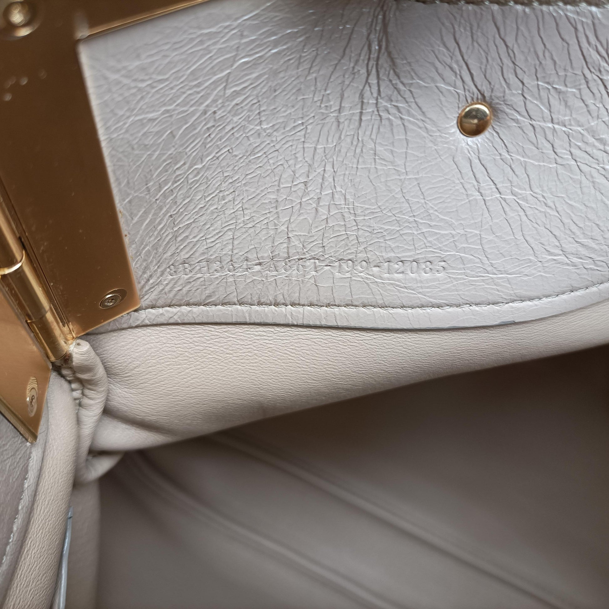 flap Beige Leather 8BH364 8BH364-A86T-199-12085フラップ ベージュ レザー 8BH364 8BH364-A86T-199-12085