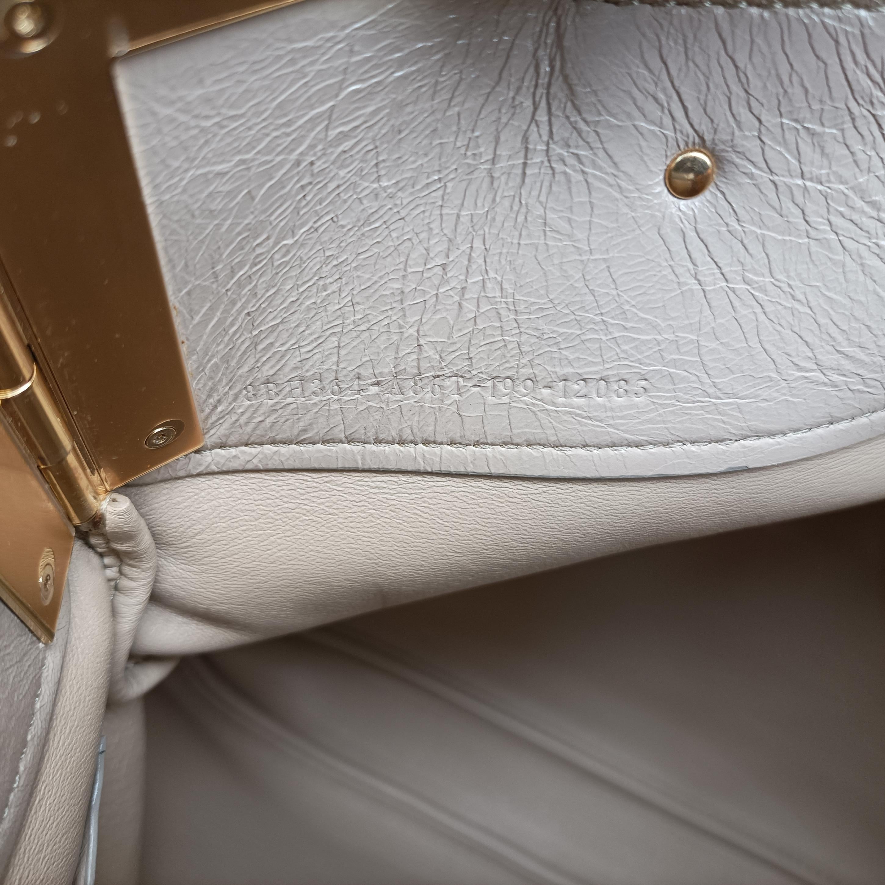 flap Beige Leather 8BH364 8BH364-A86T-199-12085フラップ ベージュ レザー 8BH364 8BH364-A86T-199-12085