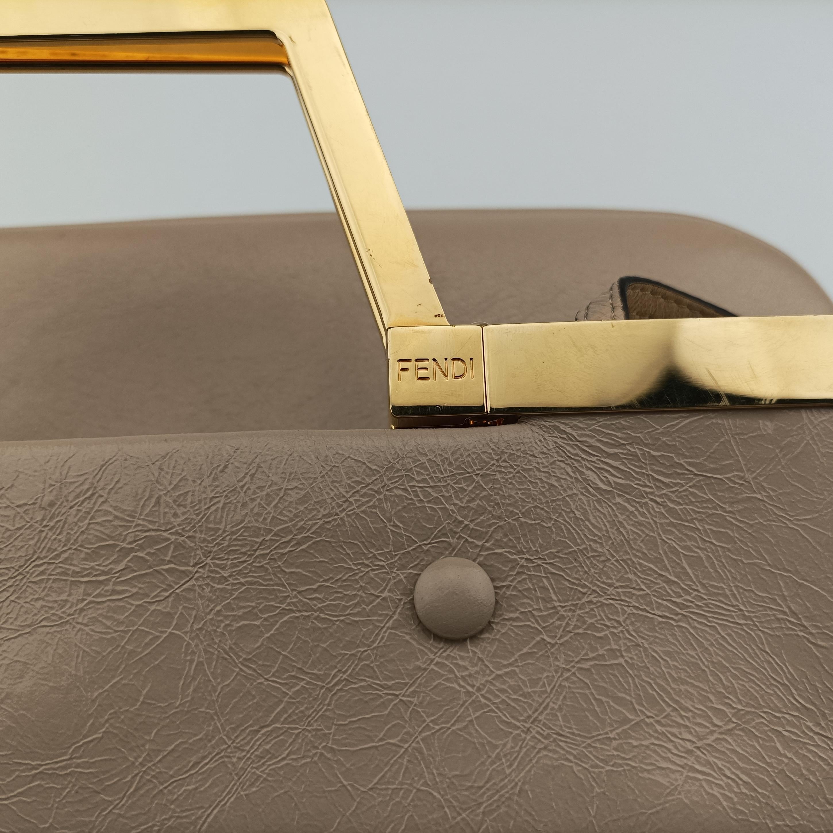 flap Beige Leather 8BH364 8BH364-A86T-199-12085フラップ ベージュ レザー 8BH364 8BH364-A86T-199-12085