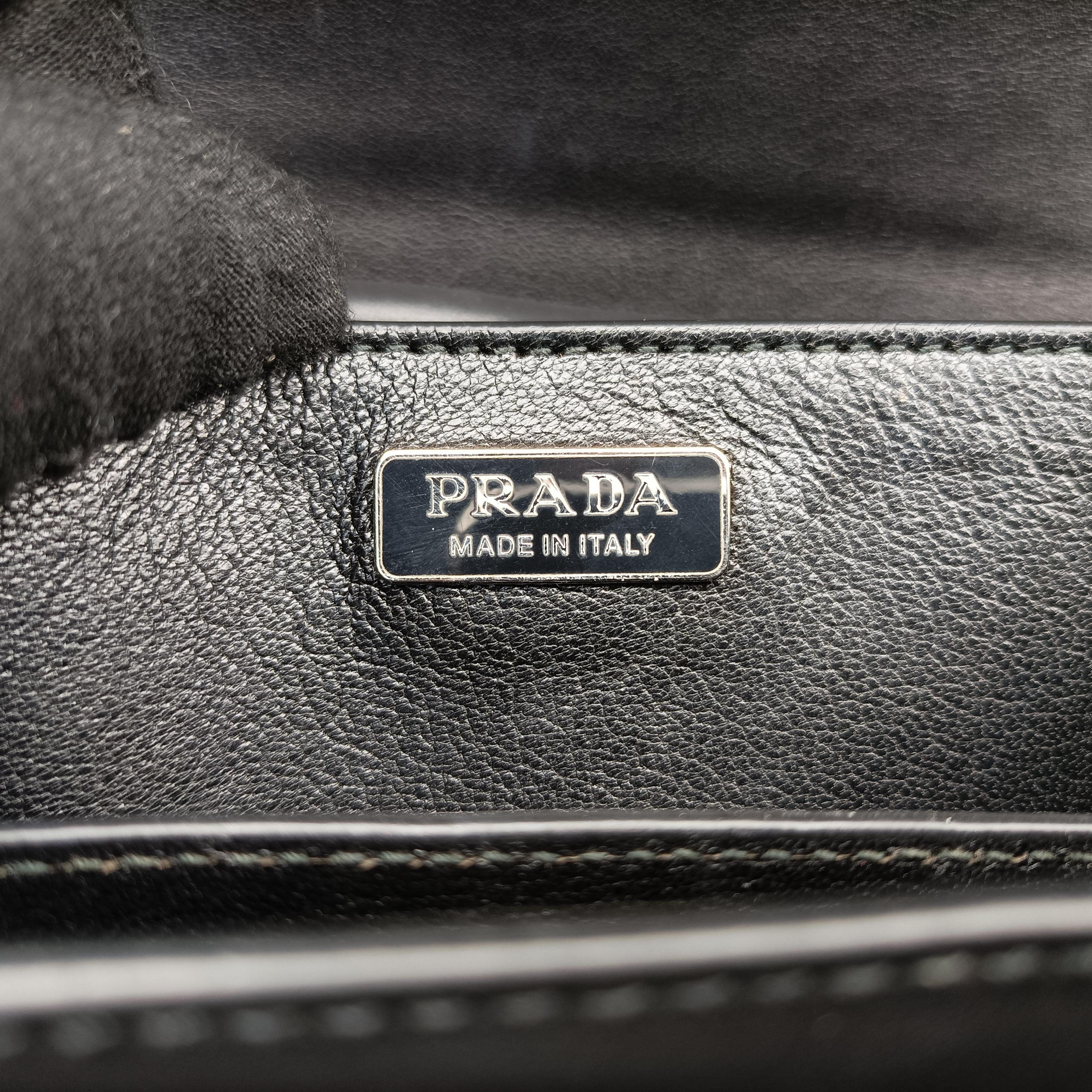 Cahier Black Leather 1BD045 25カイエ ブラック レザー 1BD045 25