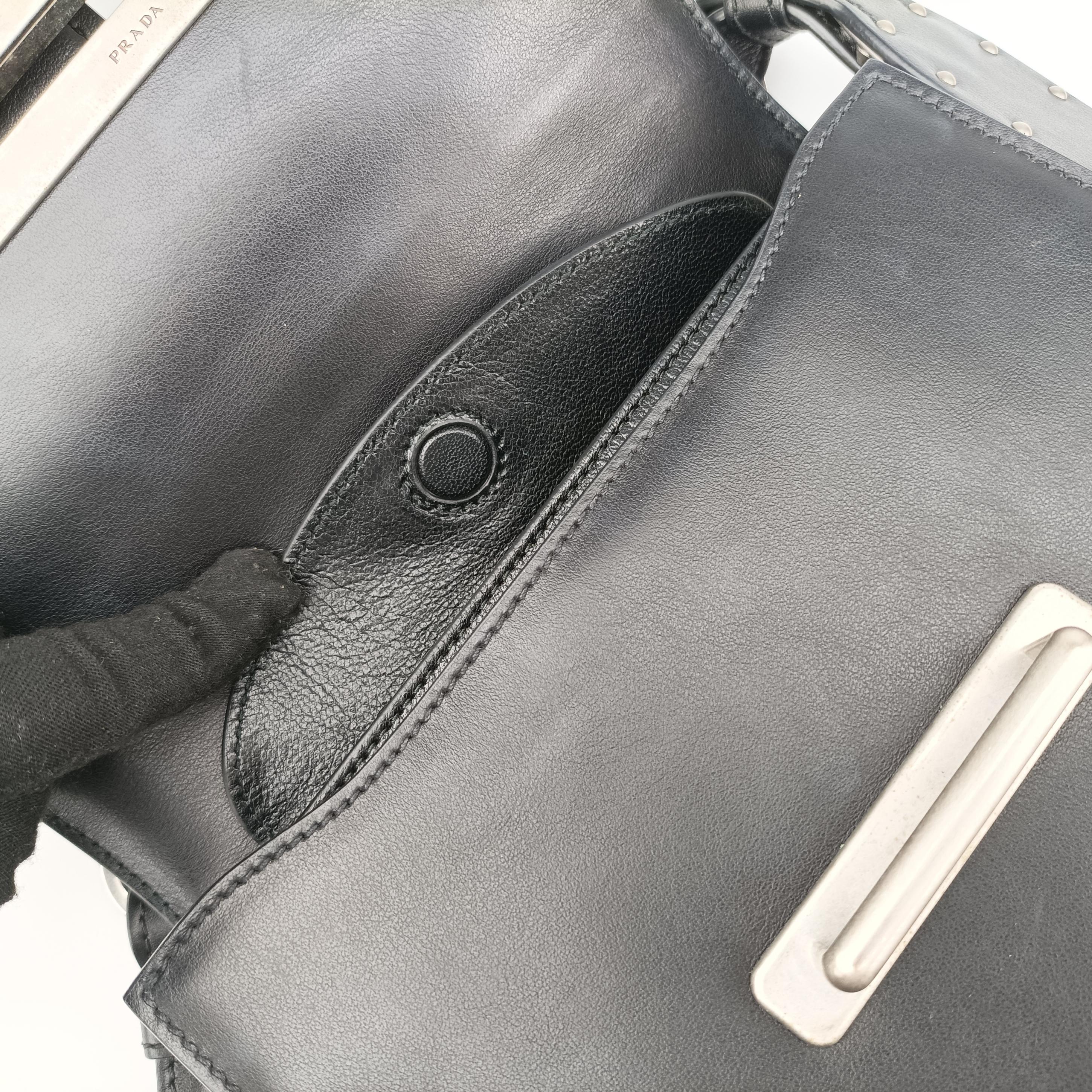 Cahier Black Leather 1BD045 25カイエ ブラック レザー 1BD045 25