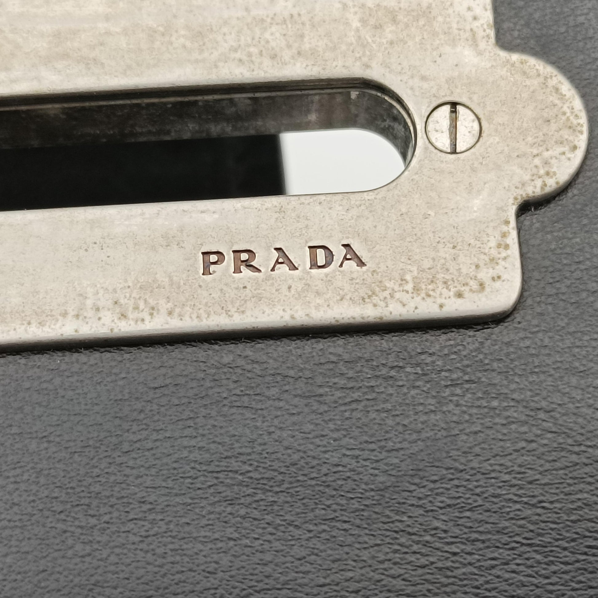 Cahier Black Leather 1BD045 25カイエ ブラック レザー 1BD045 25