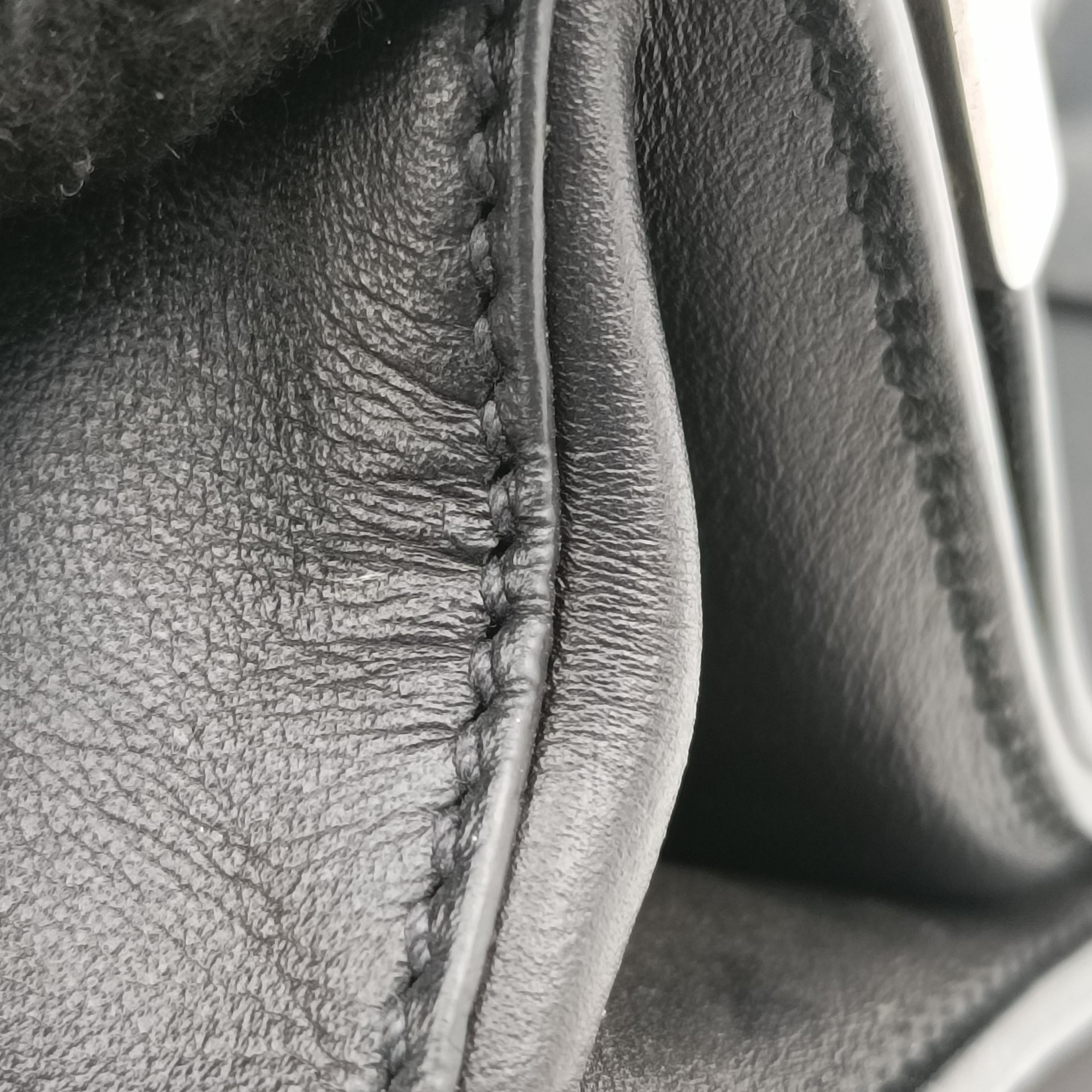 Cahier Black Leather 1BD045 25カイエ ブラック レザー 1BD045 25