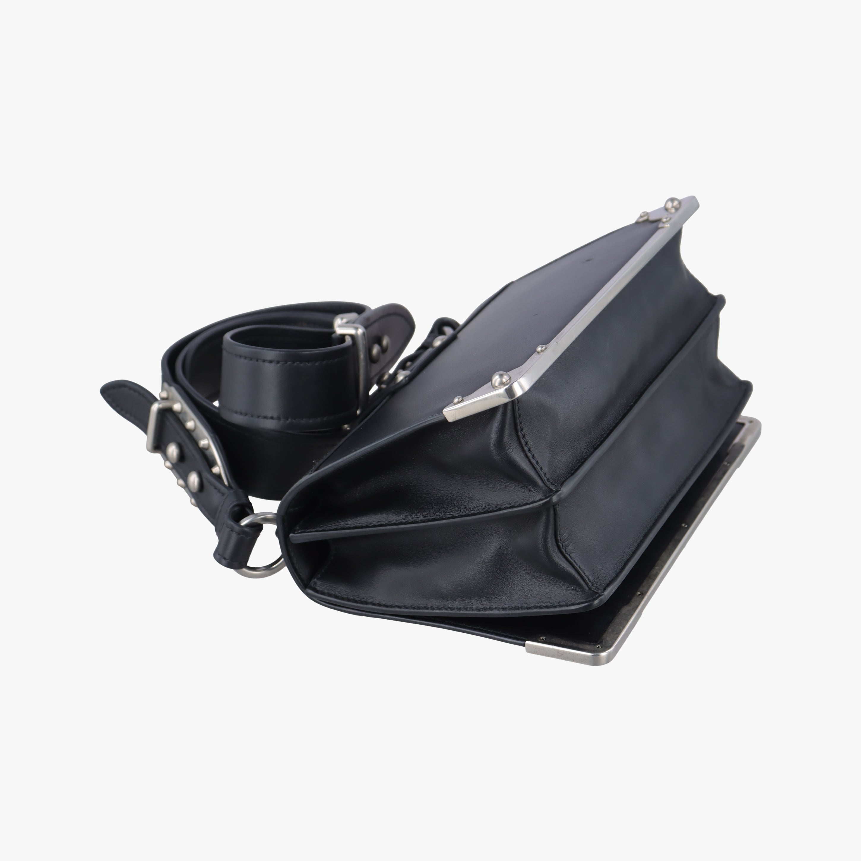 Cahier Black Leather 1BD045 25カイエ ブラック レザー 1BD045 25