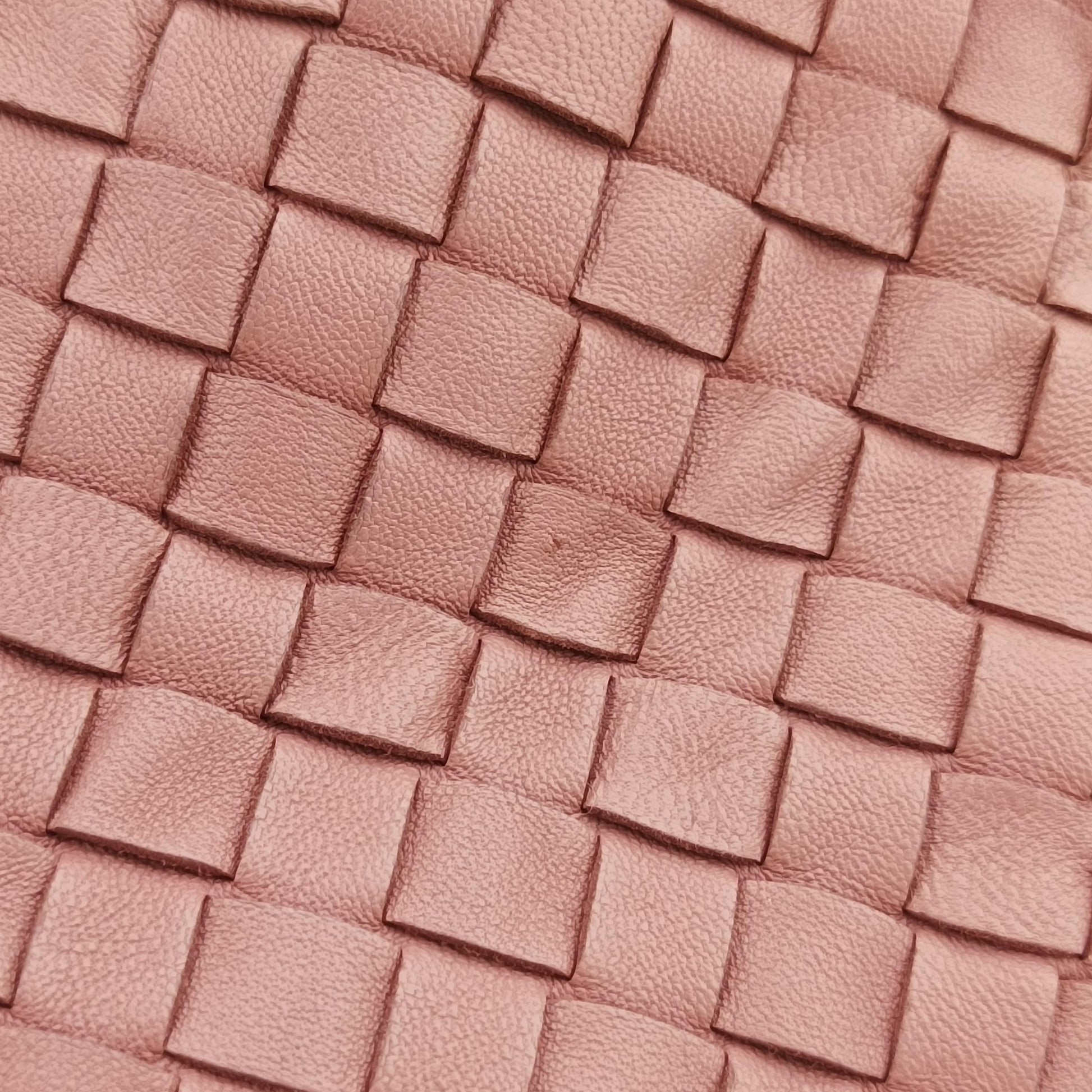 Cesta Intrecciato Pink lambskin B02019171Vセスタ イントレチャート ピンク ラムスキン B02019171V