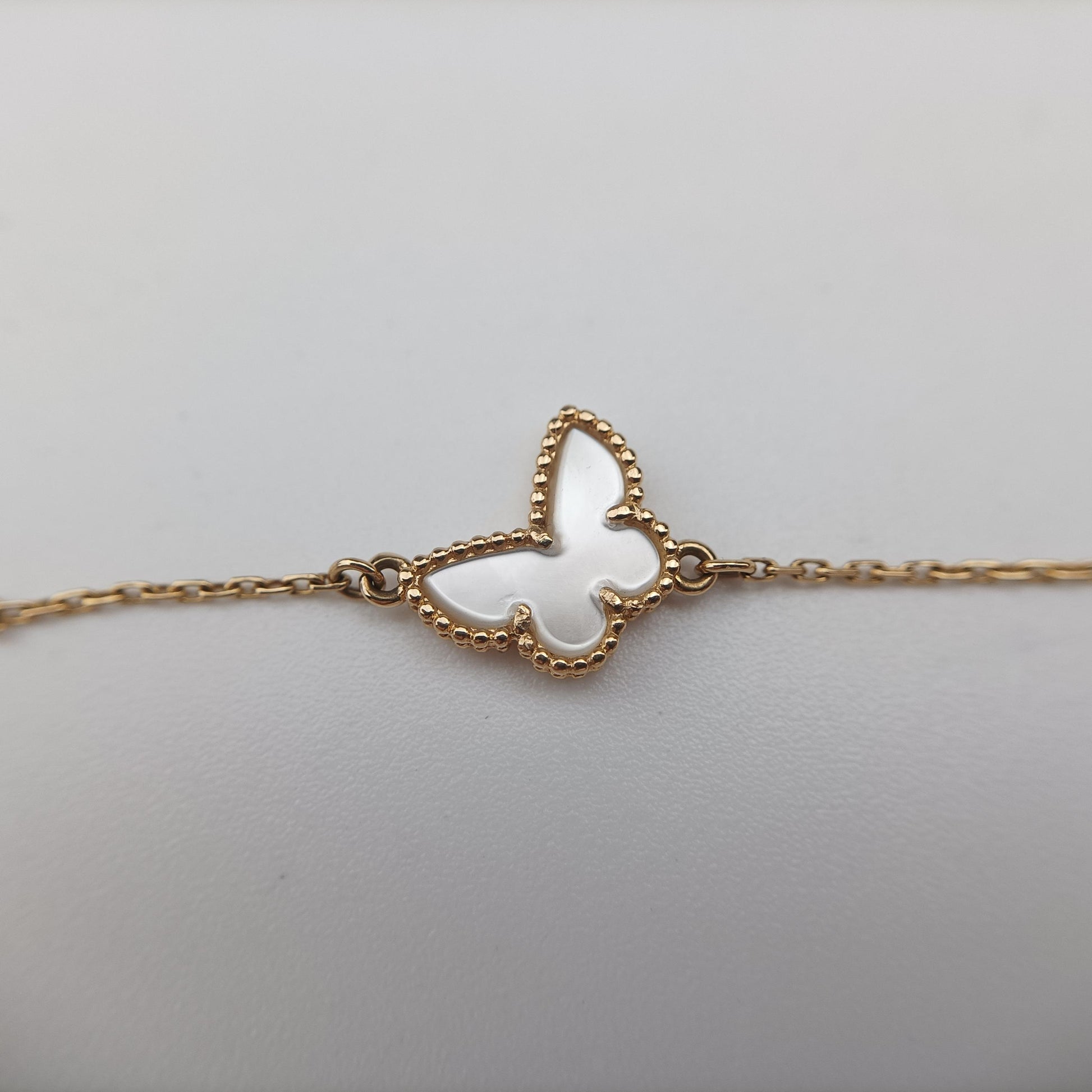 Sweet Alhambra Papillon White×golden AU750 ARF69000 JE489574スウィートアルハンブラ パピヨン ホワイト×ゴールド AU750 ARF69000 JE489574