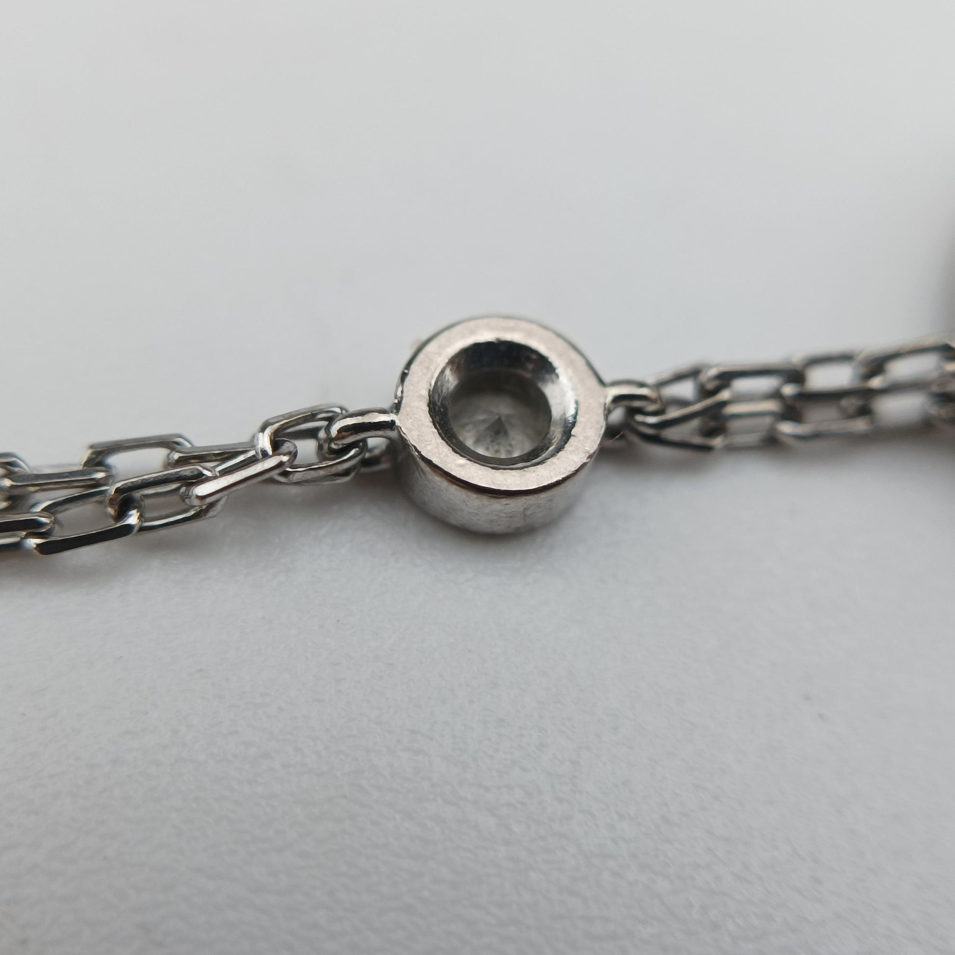 Love Circle DIAMONDS White AU750 B6038100 TM2217ラブサークル ダイヤモンド ホワイト AU750 B6038100 TM2217