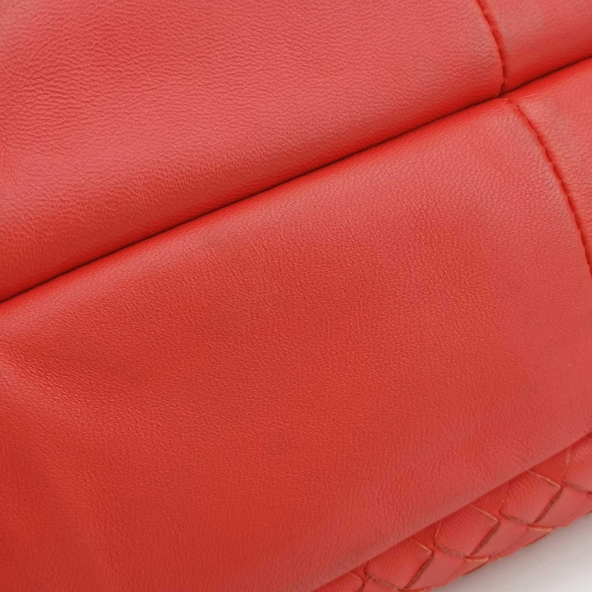 CAMPANA Intrecciato Red lambskin 125787 V0016 6576 EPEV 2011 510 Bカンパーナ イントレチャート レッド ラムスキン 125787 V0016 6576 EPEV 2011 510 B