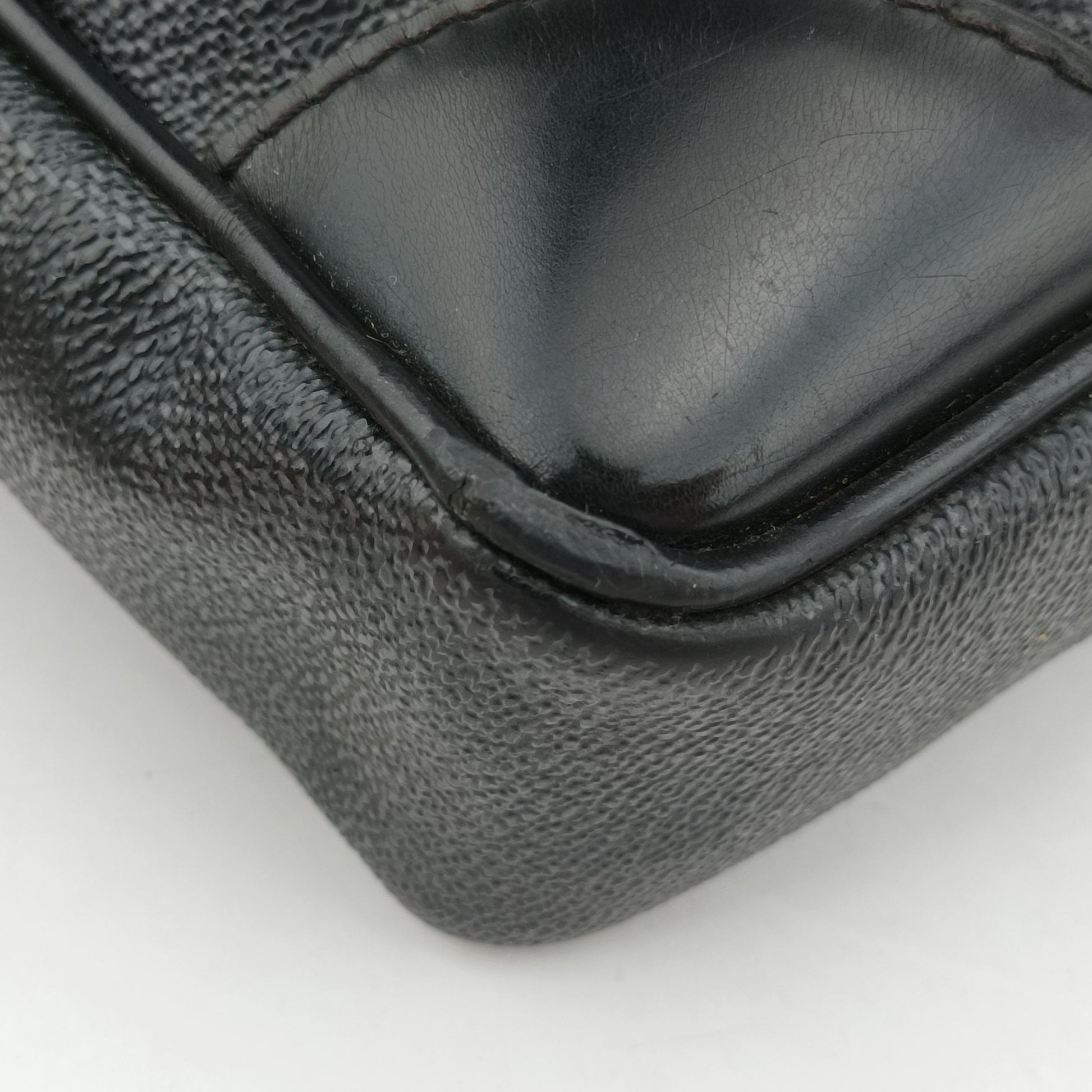 Porte Documents Voyage Noir Damier Graphite N41125 BA4171ポルト ドキュマン ヴォワヤージュ ノワール ダミエグラフィット N41125 BA4171