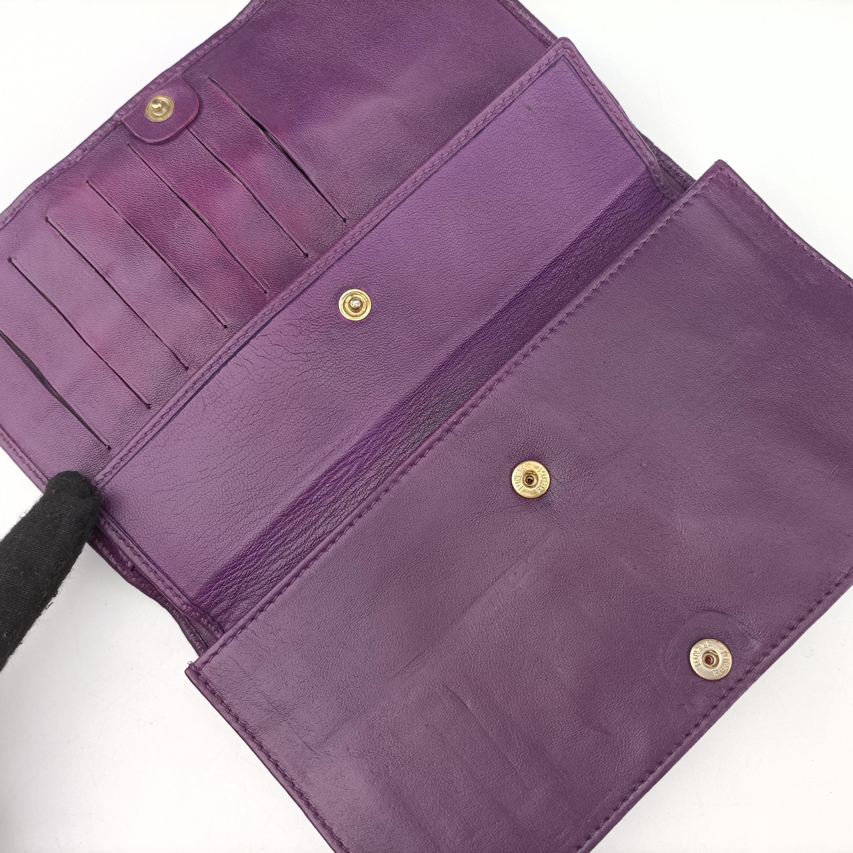 Embossed Logo Purple Leather 8M0219 2401-8M0219-YMY-089エンボス ロゴ パープル レザー 8M0219 2401-8M0219-YMY-089