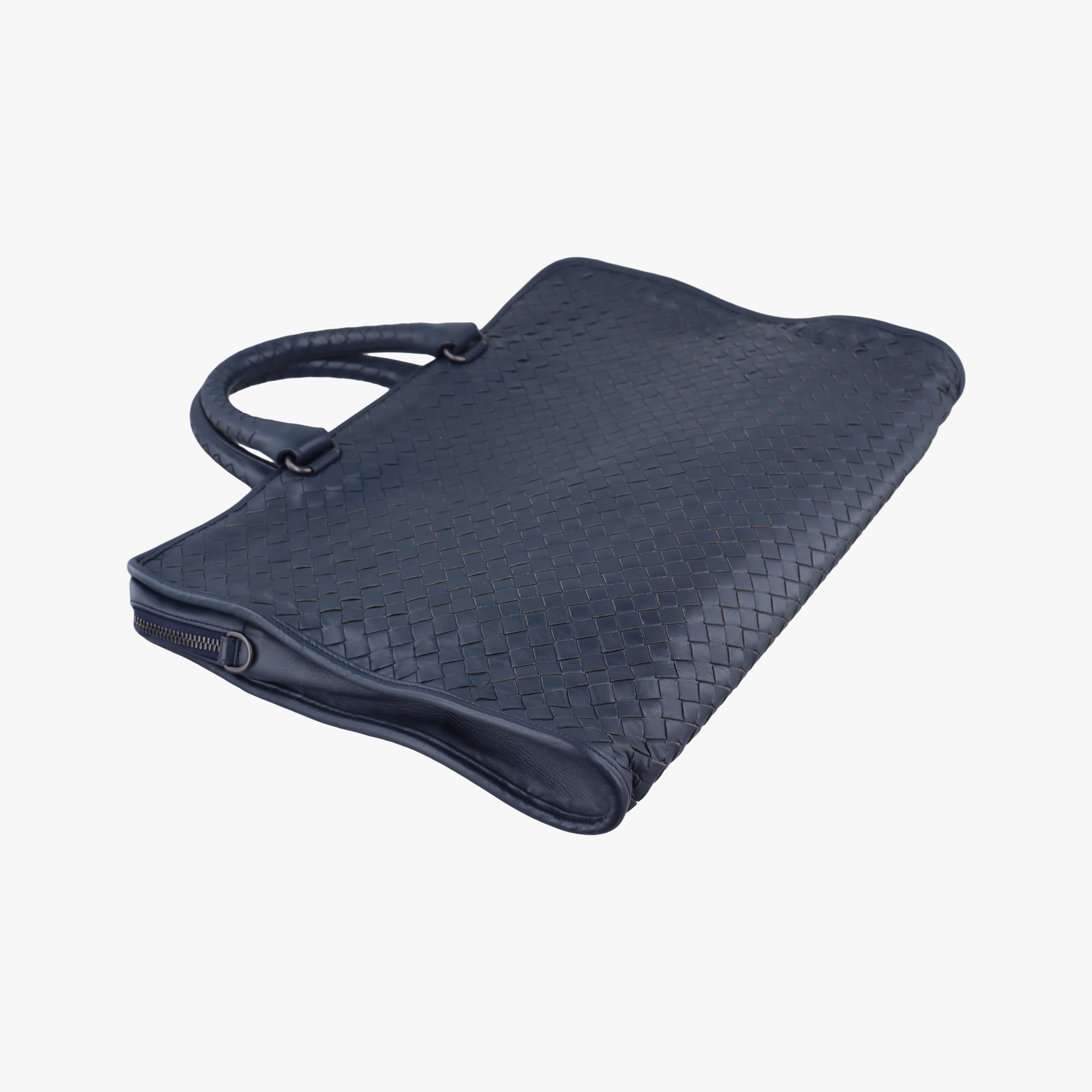 Intrecciato Black lambskin B03944741Yイントレチャート ブラック ラムスキン B03944741Y