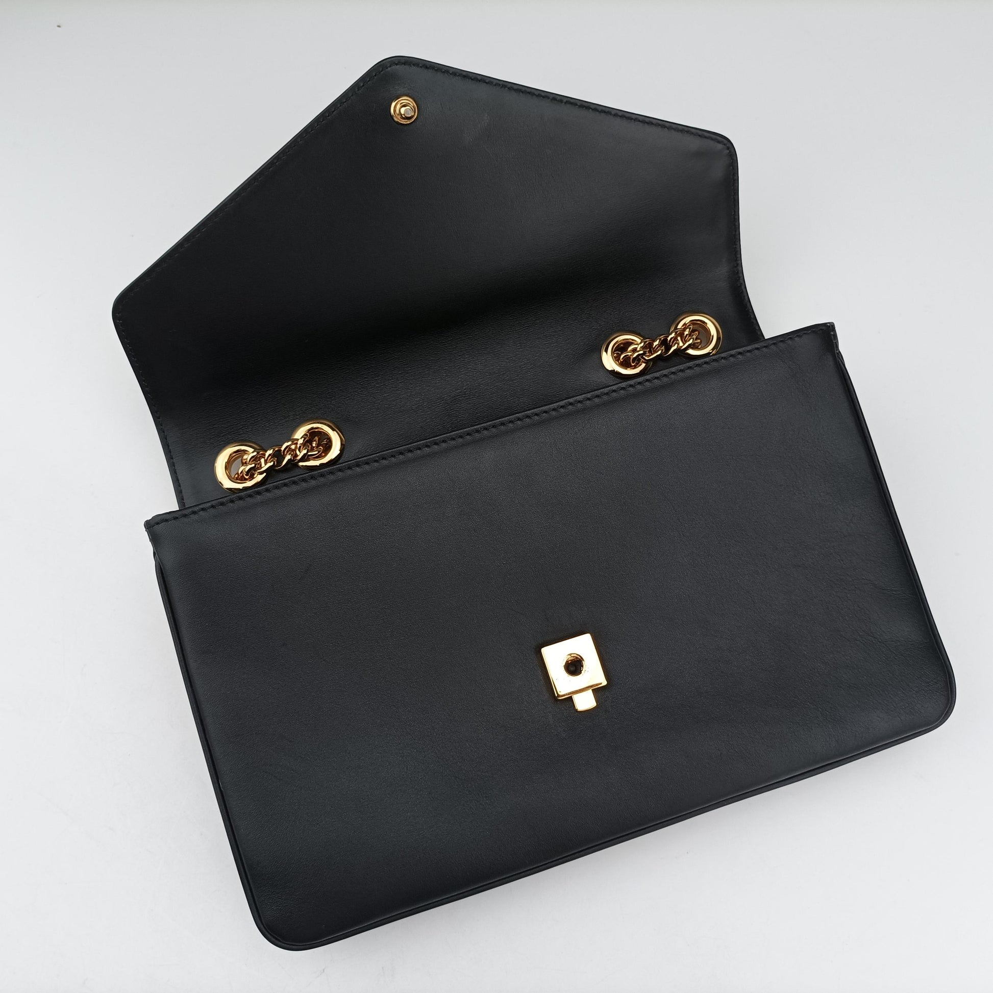 Rajah Black Leather 537241 I026469677ラジャ ブラック レザー 537241 I026469677