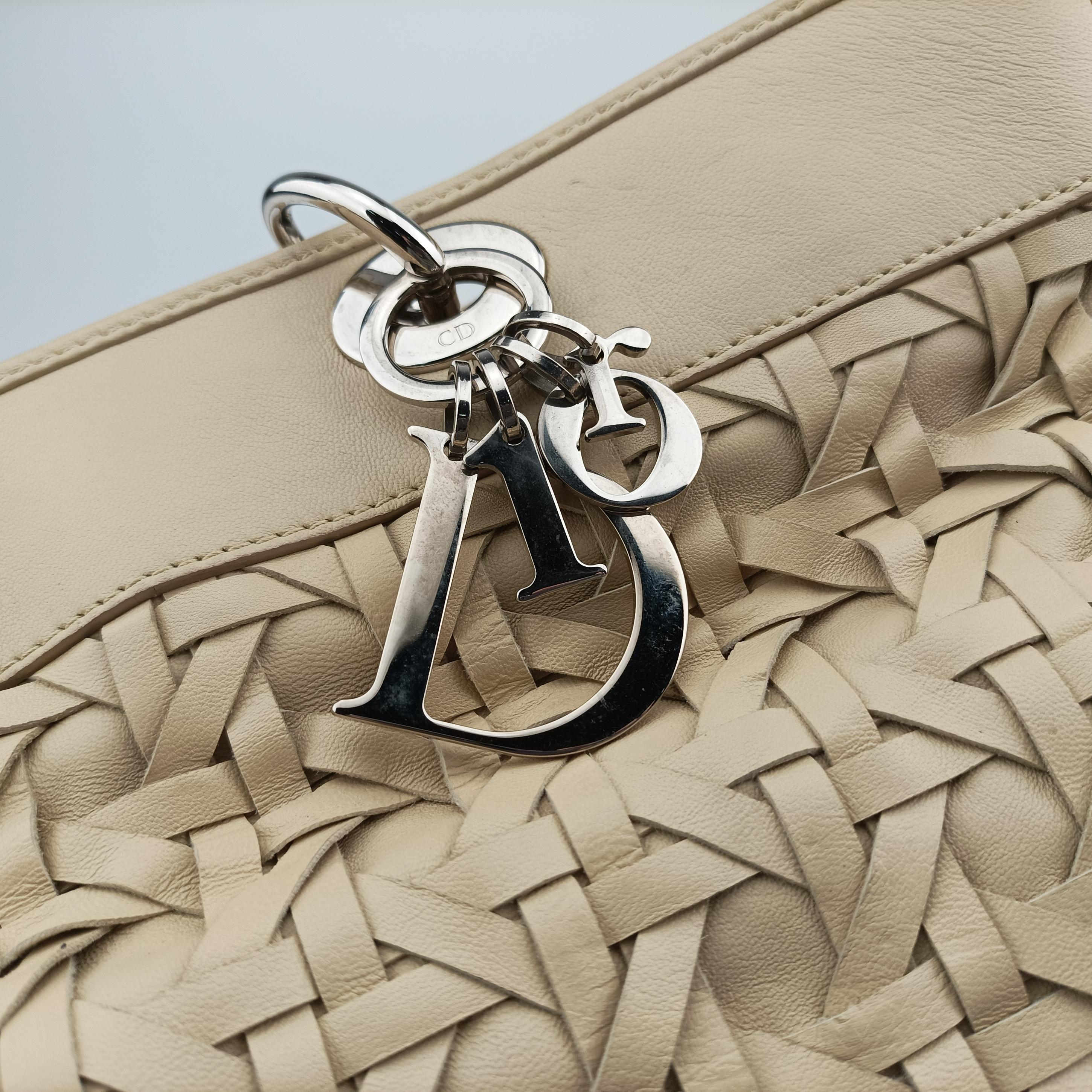 Lady Dior Avenue Tote Beige lambskin 96-MA-1027レディ ディオール アベニュー トート ベージュ ラムスキン 96-MA-1027
