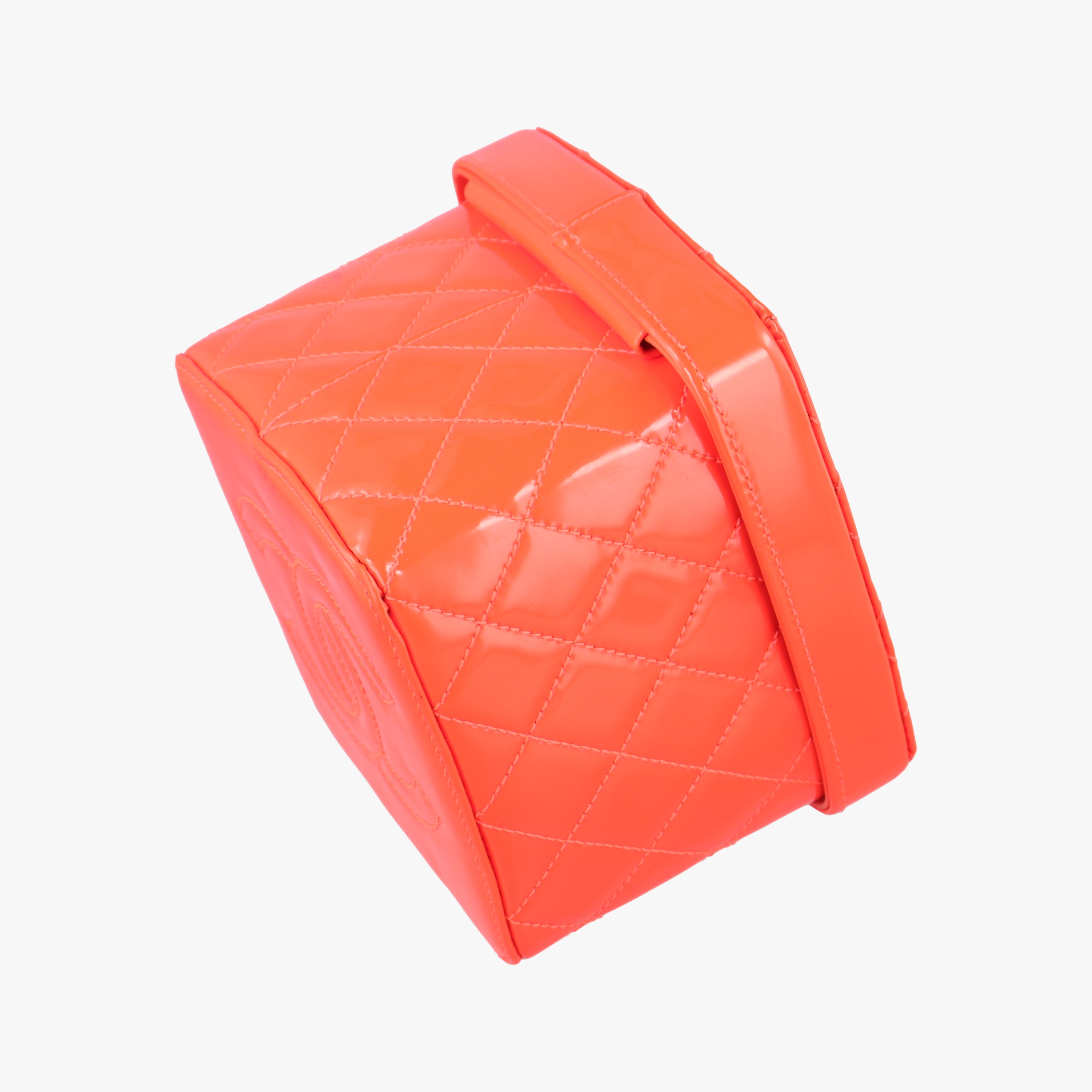 Vanity Matelasse Chain Handle Orange Patent A91055 22342643バニティ マトラッセ チェーンハンドル オレンジ パテント A91055 22342643