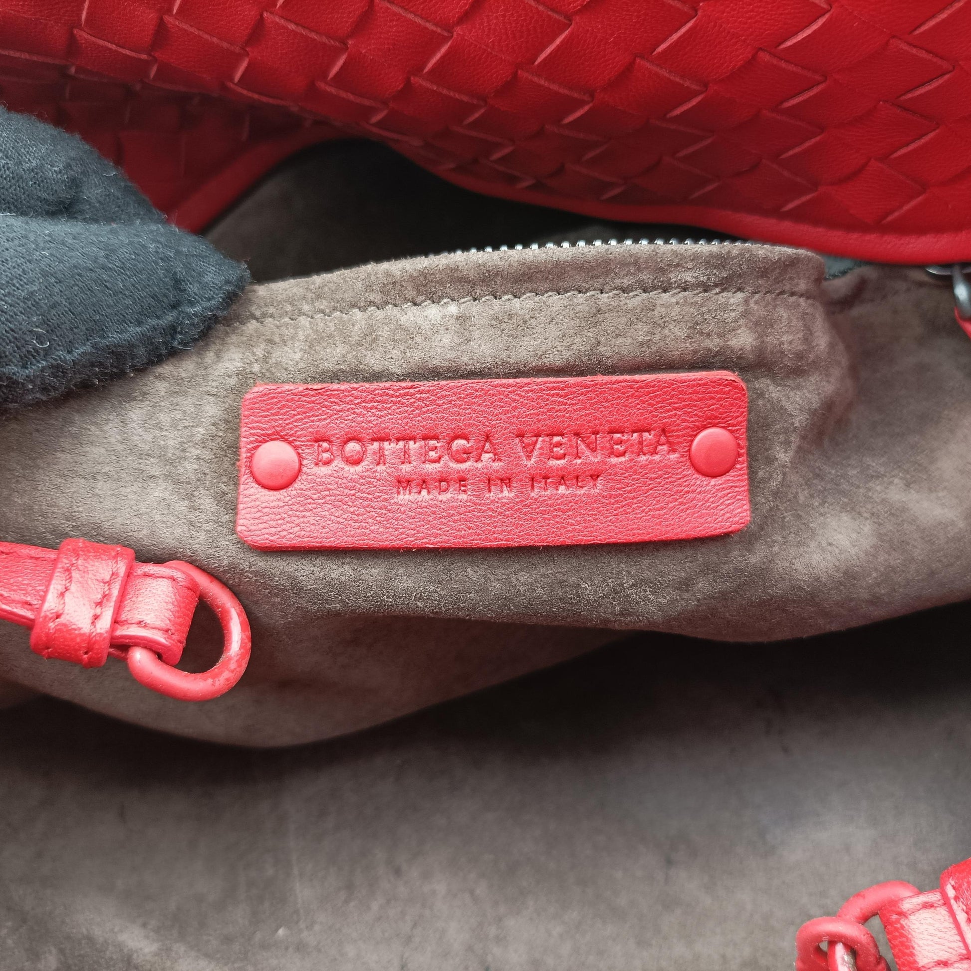 Intrecciato Red lambskin B02959876Zイントレチャート レッド ラムスキン B02959876Z