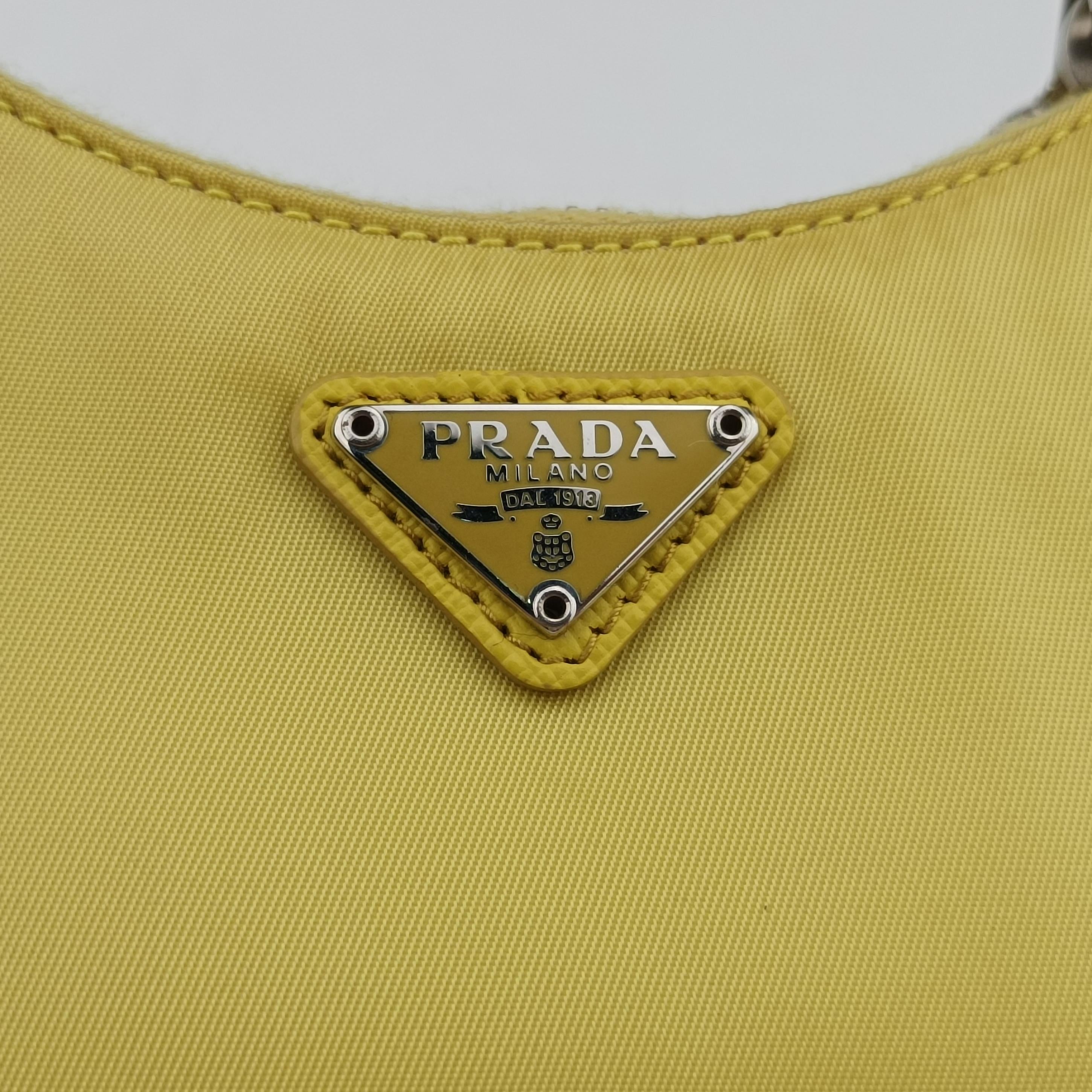 Re-Edition Nylon Mini Yellow nylon 1TT122 42リエディションナイロンミニ イエロー ナイロン 1TT122 42