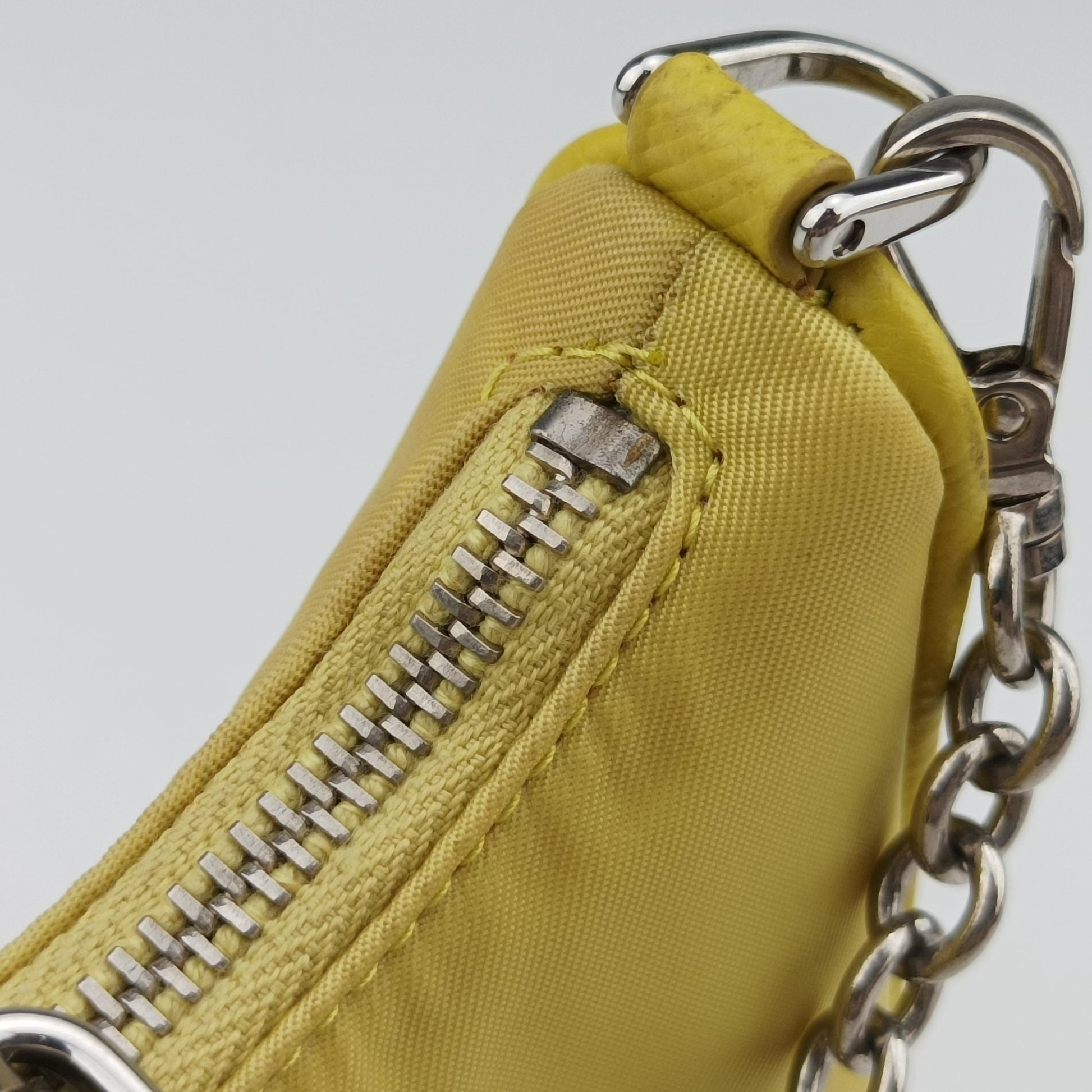 Re-Edition Nylon Mini Yellow nylon 1TT122 42リエディションナイロンミニ イエロー ナイロン 1TT122 42