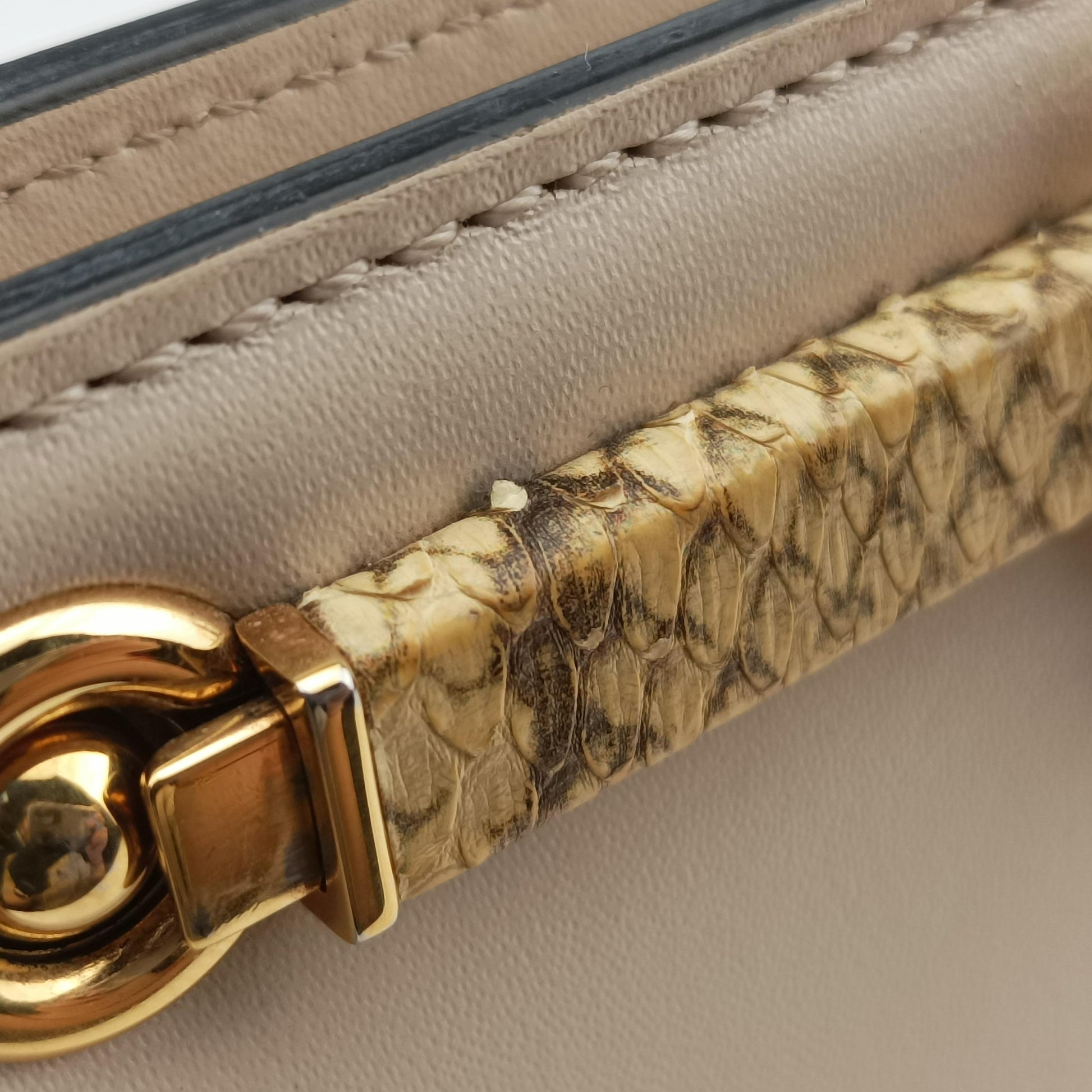 Touch Beige Leather 8BT349 8BT349-AHMG-219-12085タッチ ベージュ レザー 8BT349 8BT349-AHMG-219-12085