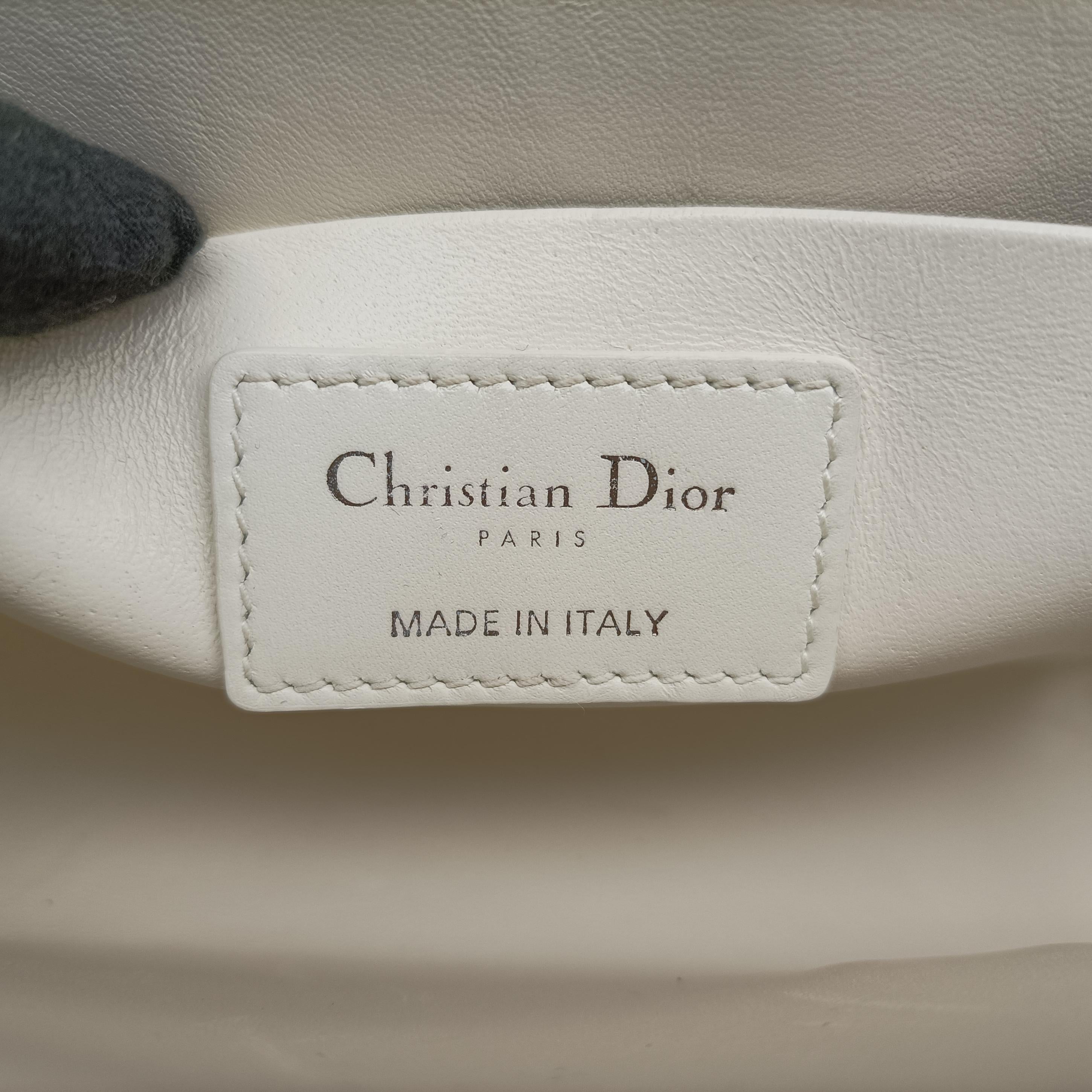 Montaigne White leather 01-RU-0282モンテーニュ ホワイト レザー 01-RU-0282
