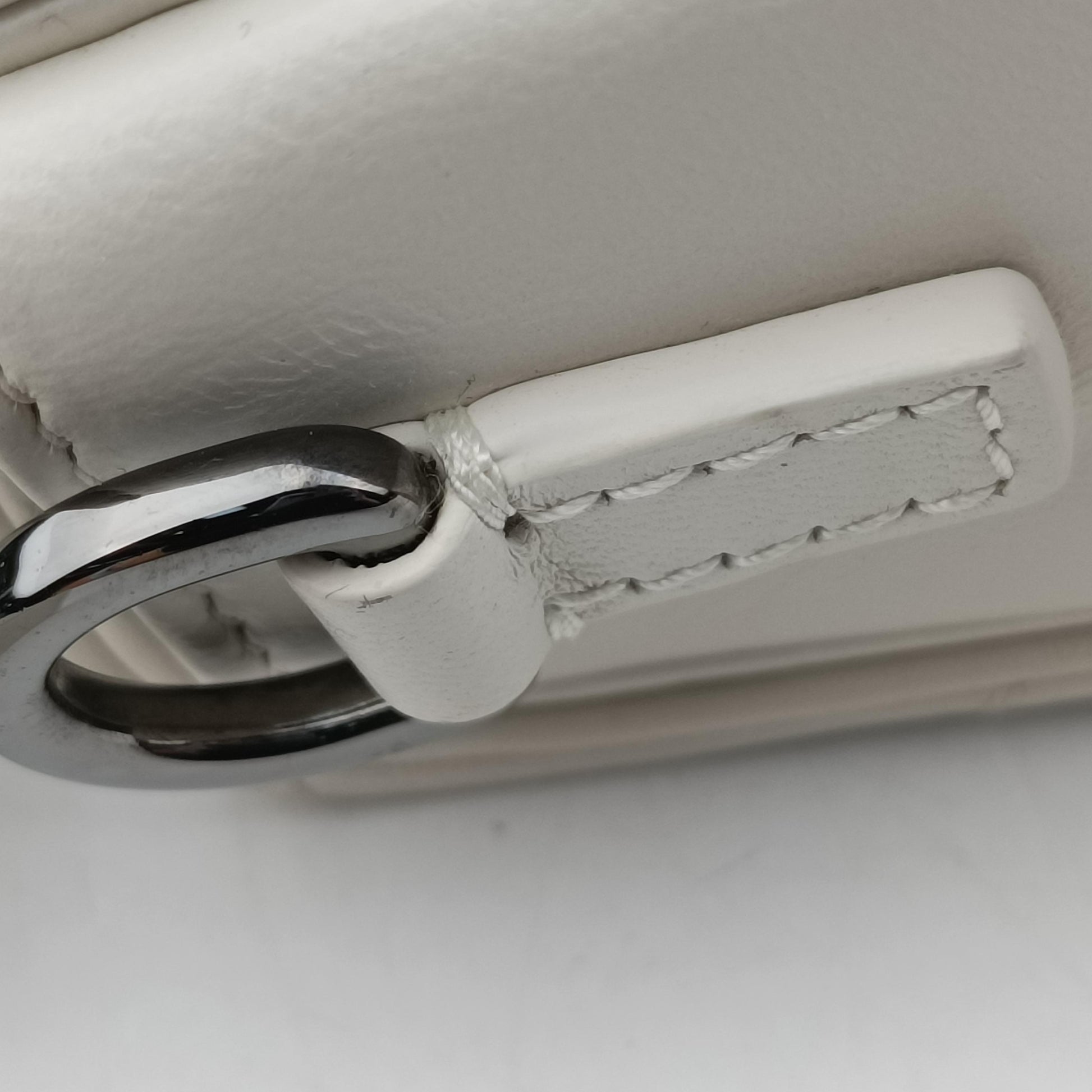 Montaigne White leather 01-RU-0282モンテーニュ ホワイト レザー 01-RU-0282