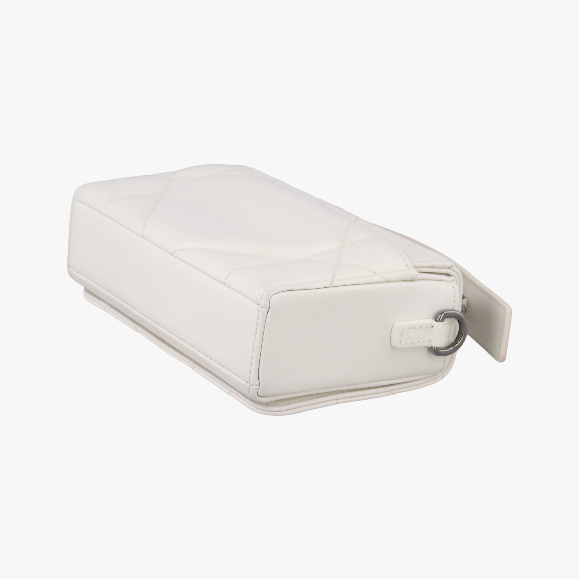 Montaigne White leather 01-RU-0282モンテーニュ ホワイト レザー 01-RU-0282