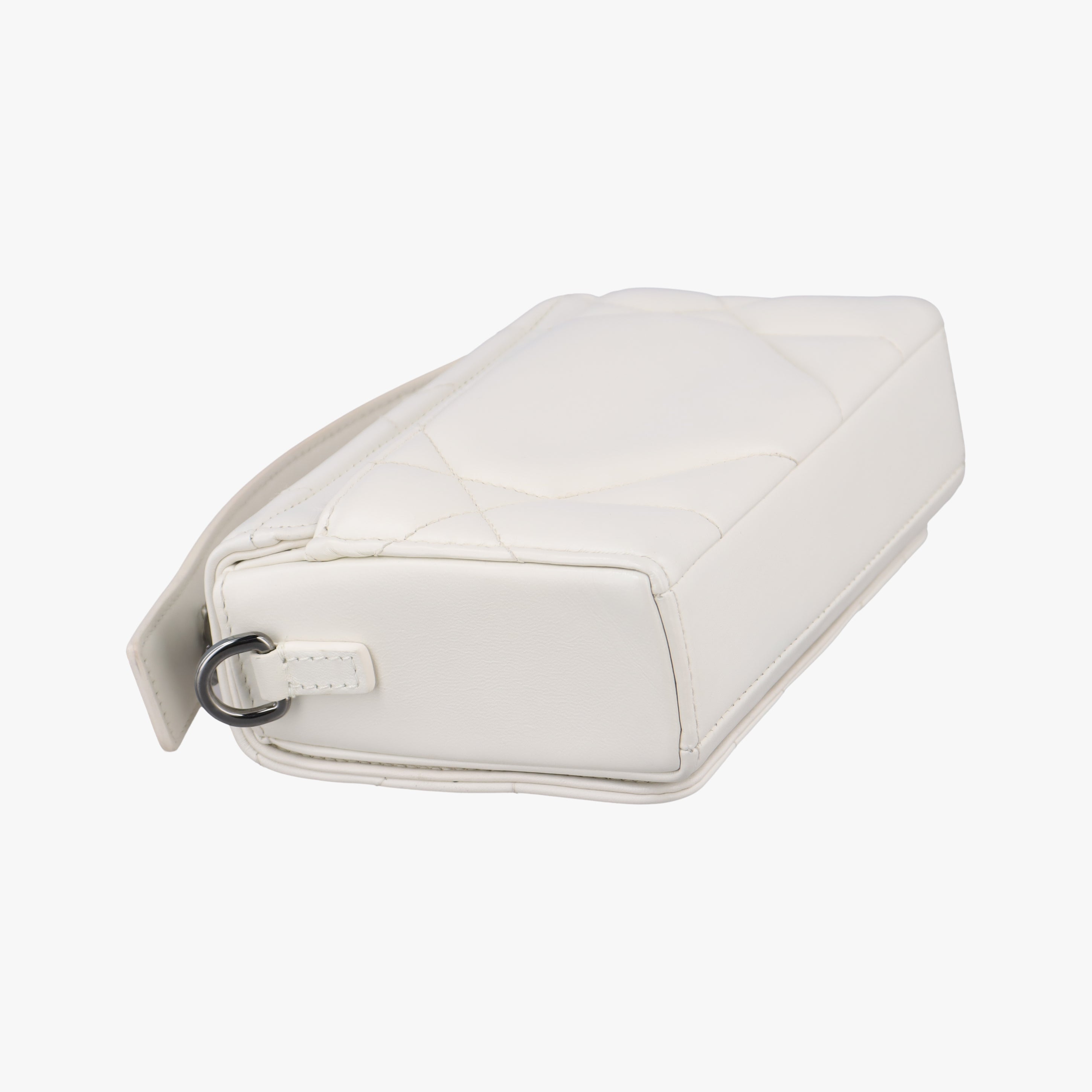 Montaigne White leather 01-RU-0282モンテーニュ ホワイト レザー 01-RU-0282