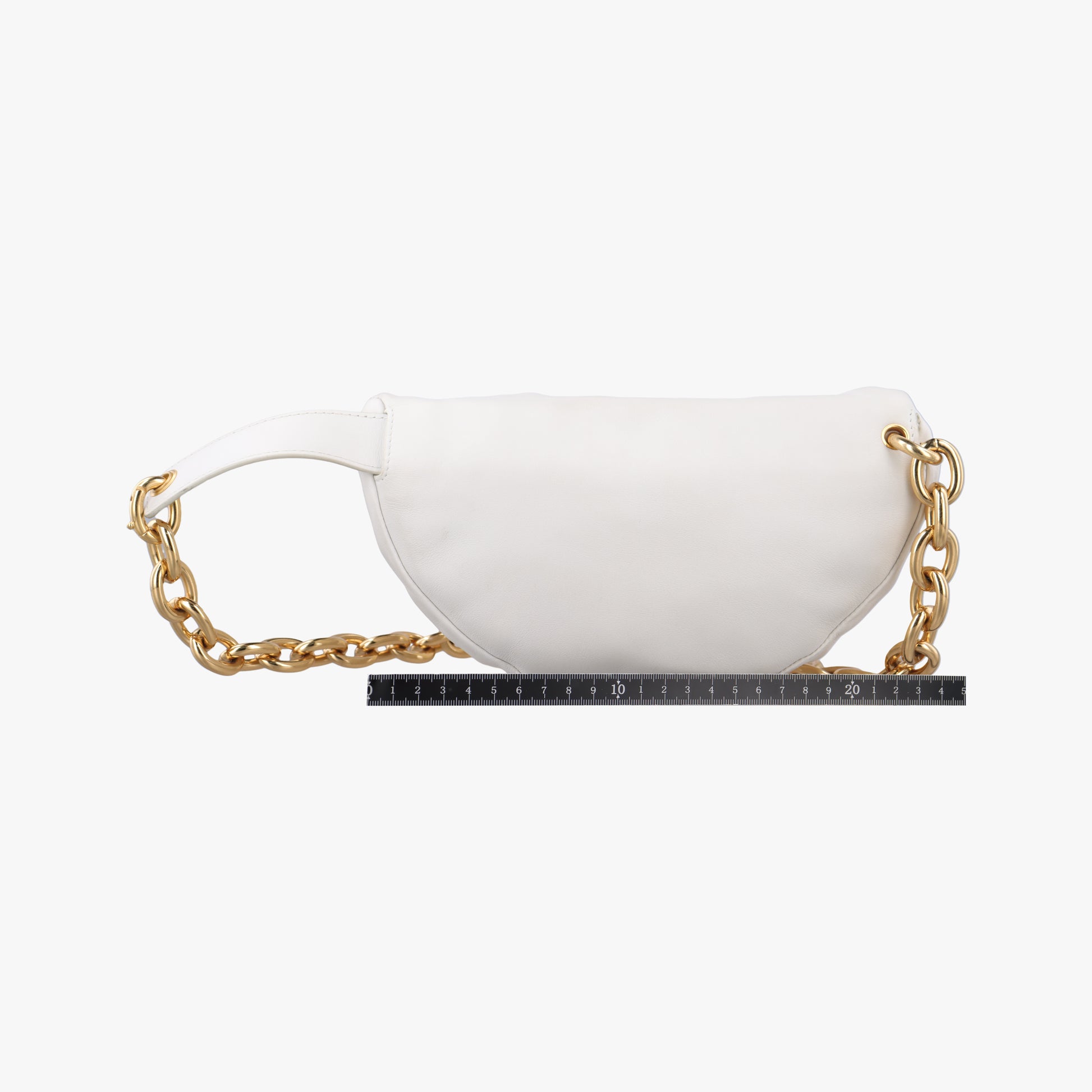 THE Chain Pouch White lambskin P01462617F IC Chipザ チェーンポーチ ホワイト ラムスキン P01462617F ICチップ
