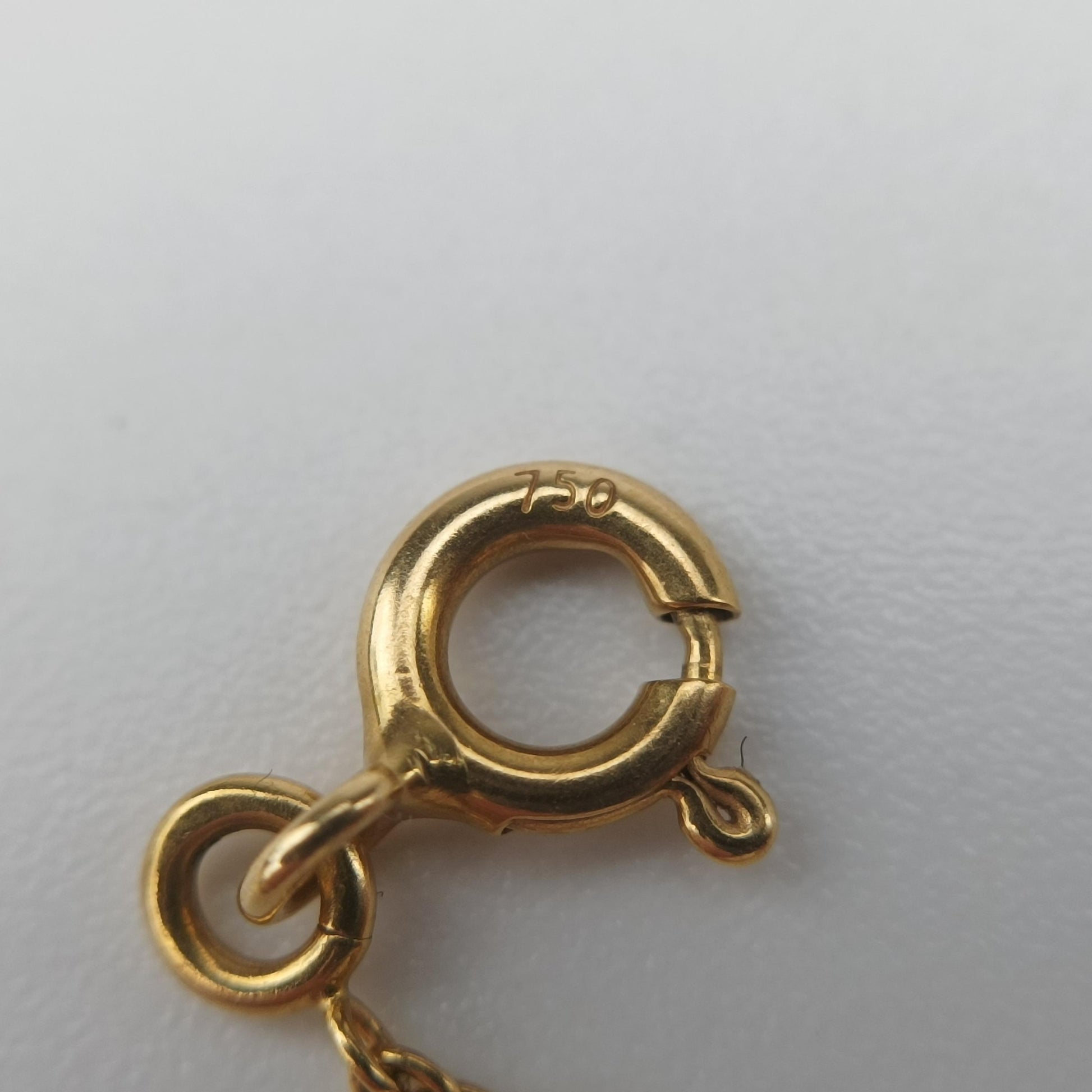 Rose des Vents medallion　 White×Golden AU750 177475ローズデヴァン メダリオン ホワイト×ゴールド AU750 177475