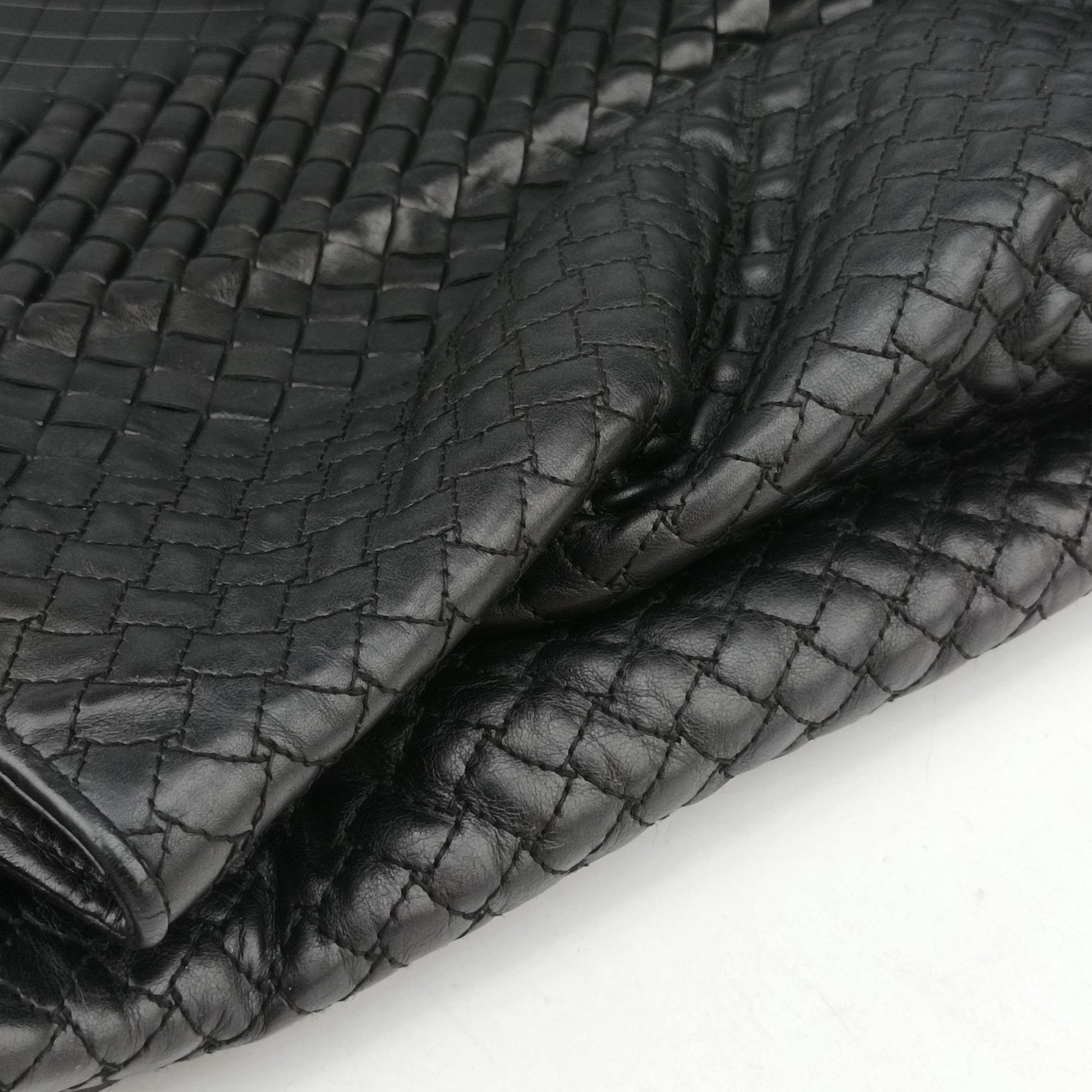 Intrecciato Black lambskin B03482603Cイントレチャート ブラック ラムスキン B03482603C