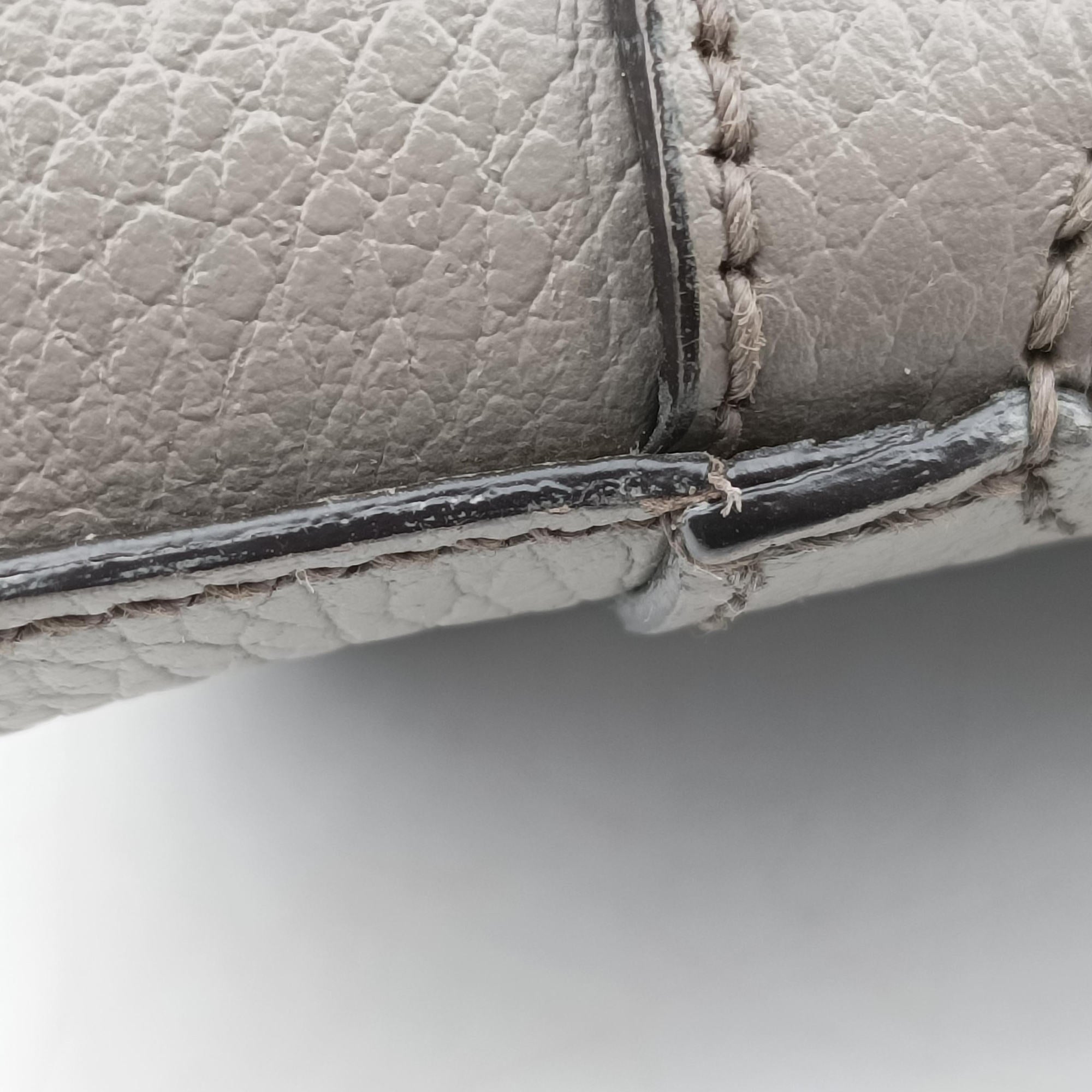 Interlocking G charm Dome Grey Leather 449662 B022469098インターロッキングG チャーム ドーム グレー レザー 449662 B022469098