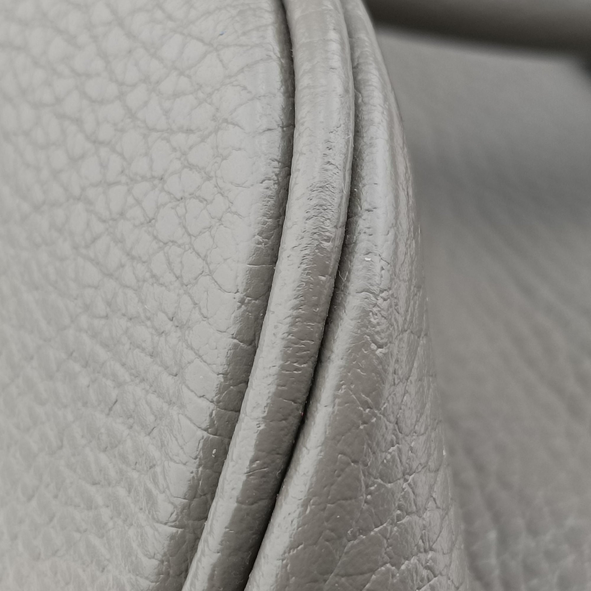 Interlocking G charm Dome Grey Leather 449662 B022469098インターロッキングG チャーム ドーム グレー レザー 449662 B022469098