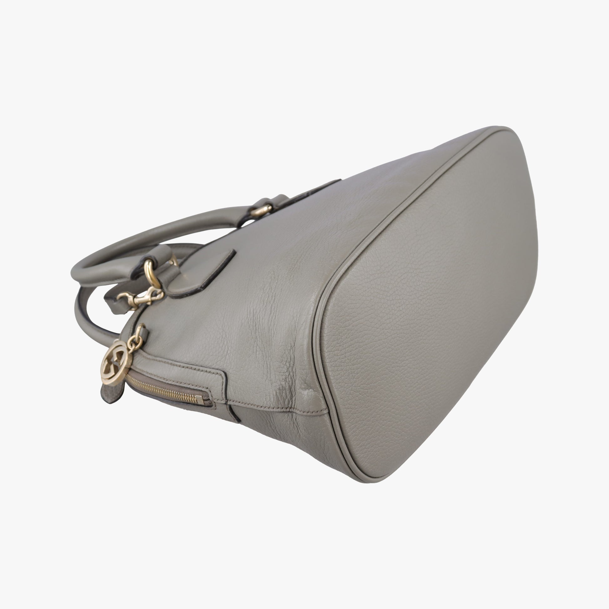 Interlocking G charm Dome Grey Leather 449662 B022469098インターロッキングG チャーム ドーム グレー レザー 449662 B022469098