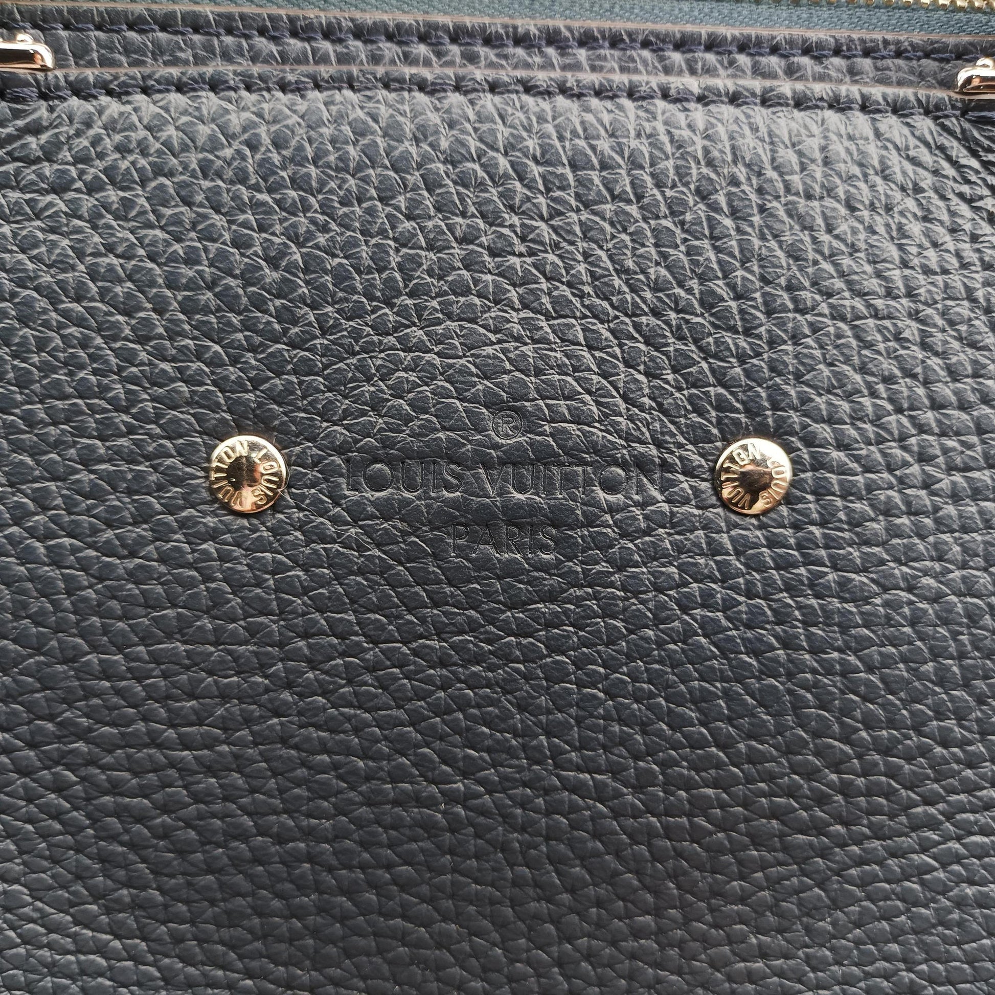 Armand Briefcase MM NAVY Taurillon leather M54380 IC Chipアルマンド ブリーフケース MM ネイビー トリヨンレザー M54380 ICチップ
