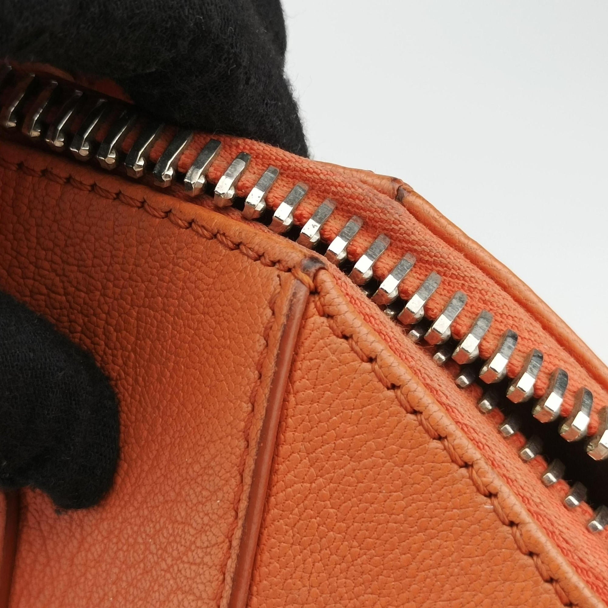 Antigona Orange Leather ZED0145アンティゴナ オレンジ レザー　 ZED0145