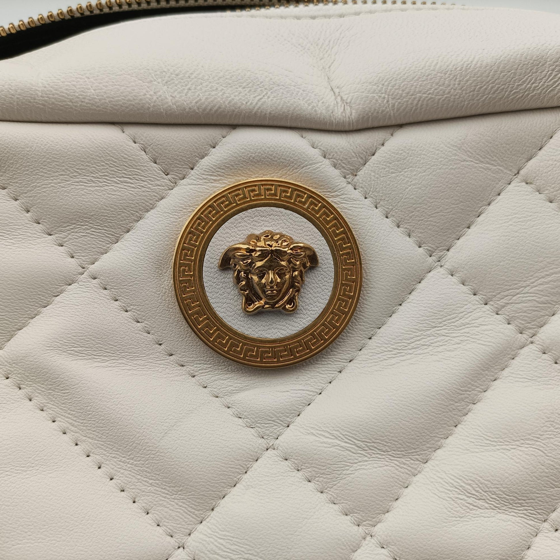 medusa White leather CLG 683840927379メデゥーサ ホワイト レザー CLG 683840927379