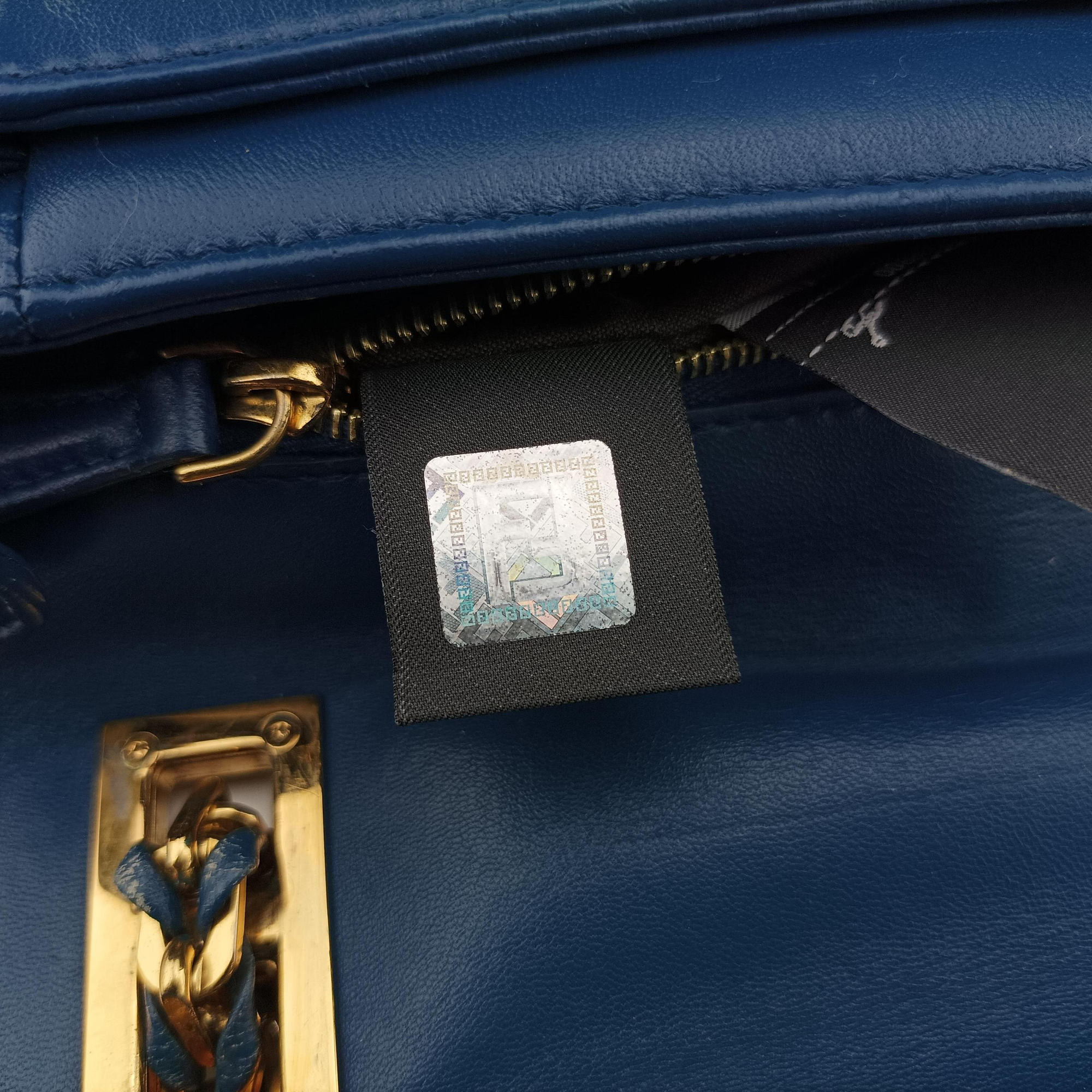 Be Baguette Blue lambskin 8BR677 8BR677-P05-139-2566ビー バゲット ブルー ラムスキン 8BR677 8BR677-P05-139-2566