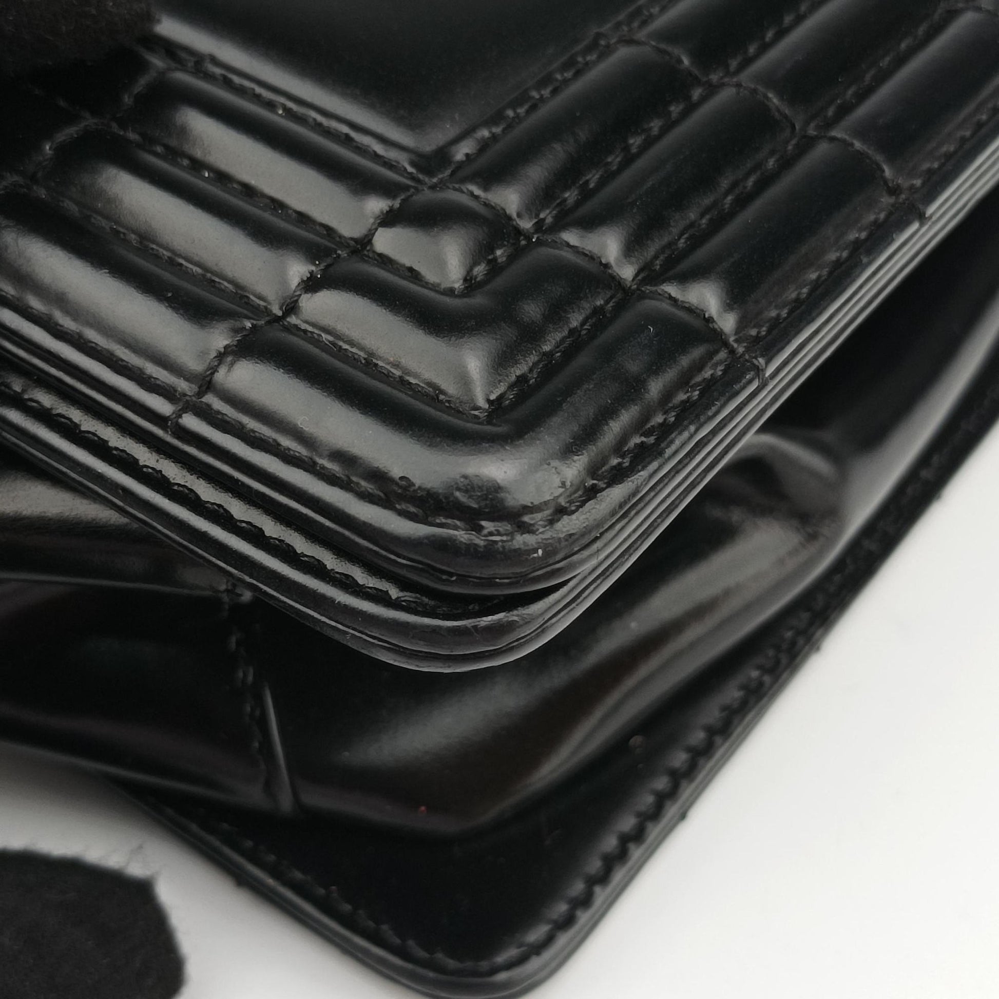 BOY CHANEL Black Patent A67021 16569135ボーイシャネル ブラック パテント A67021 16569135