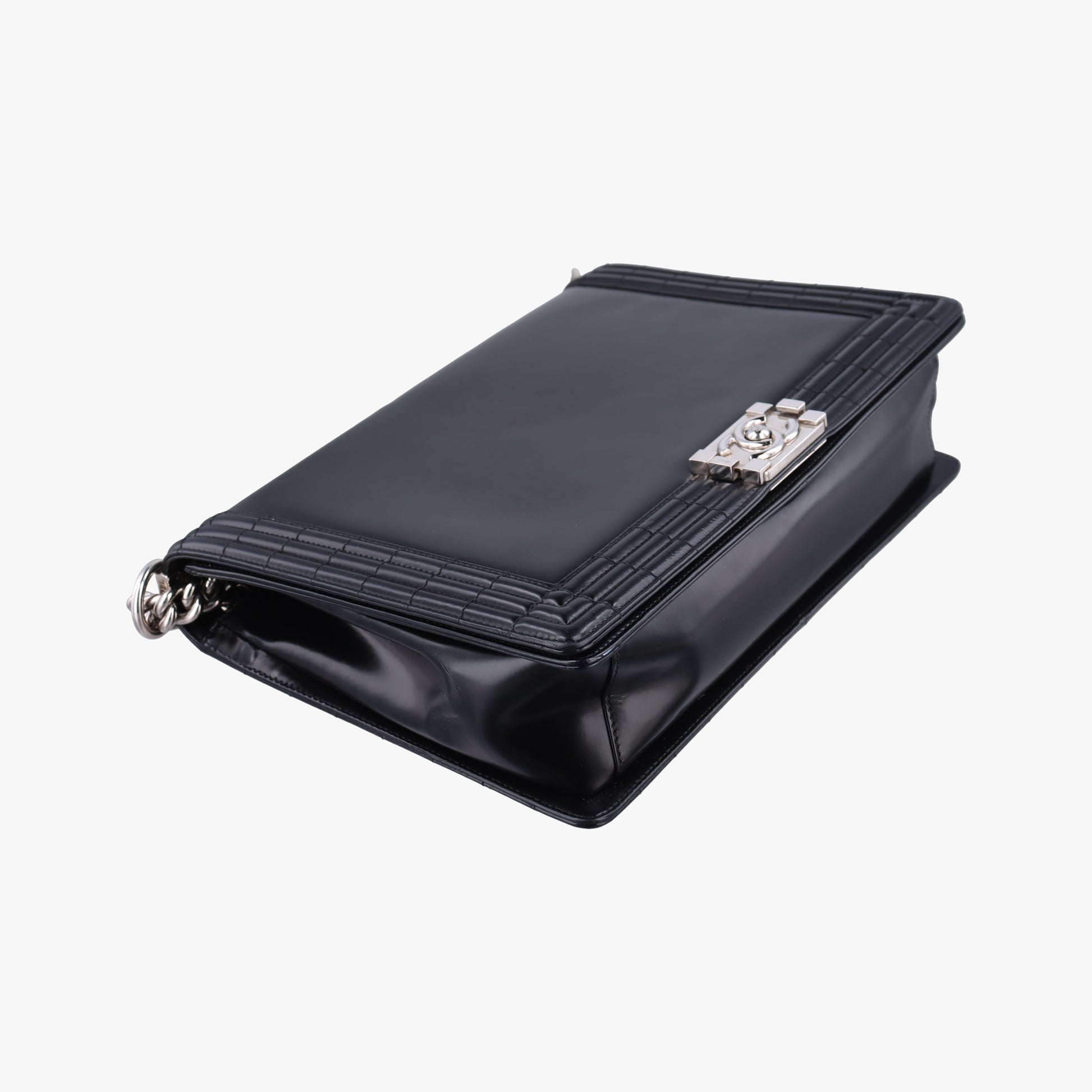 BOY CHANEL Black Patent A67021 16569135ボーイシャネル ブラック パテント A67021 16569135
